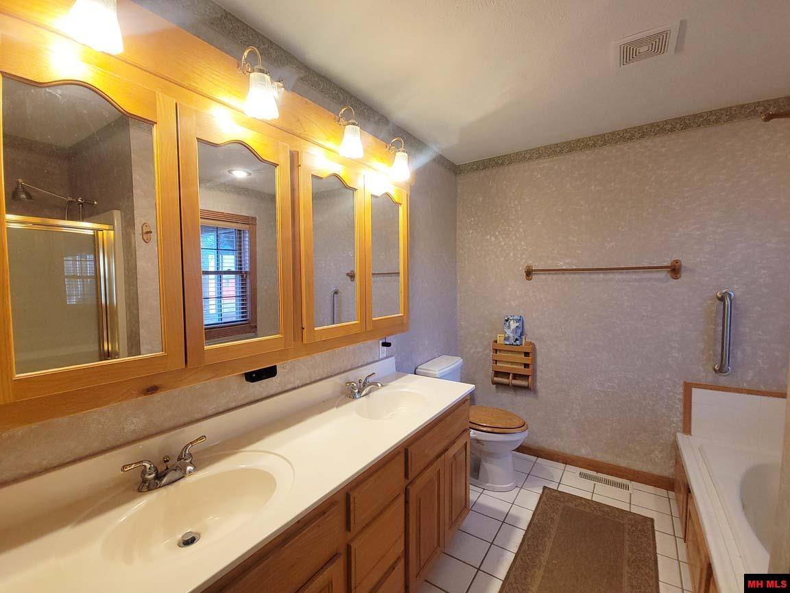 297 PLAINS DRIVE Mountain Home, AR