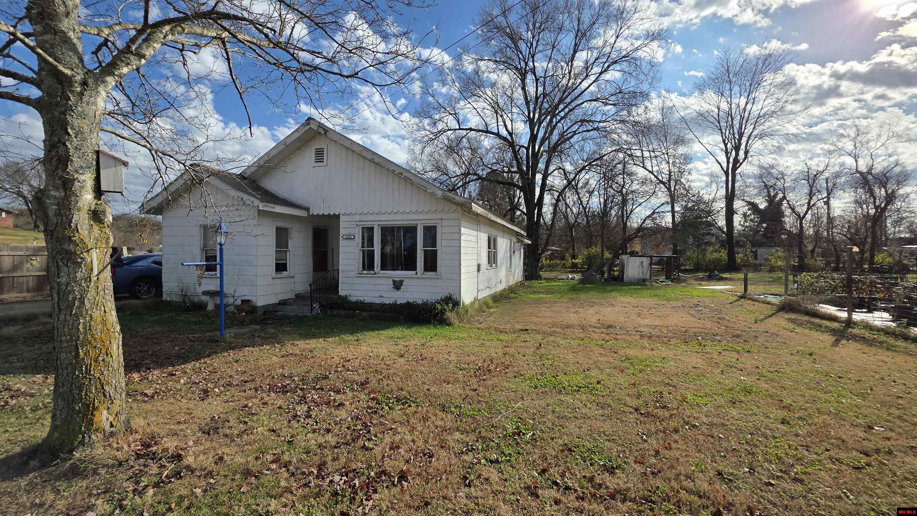 4444 E HWY 206 Everton, AR