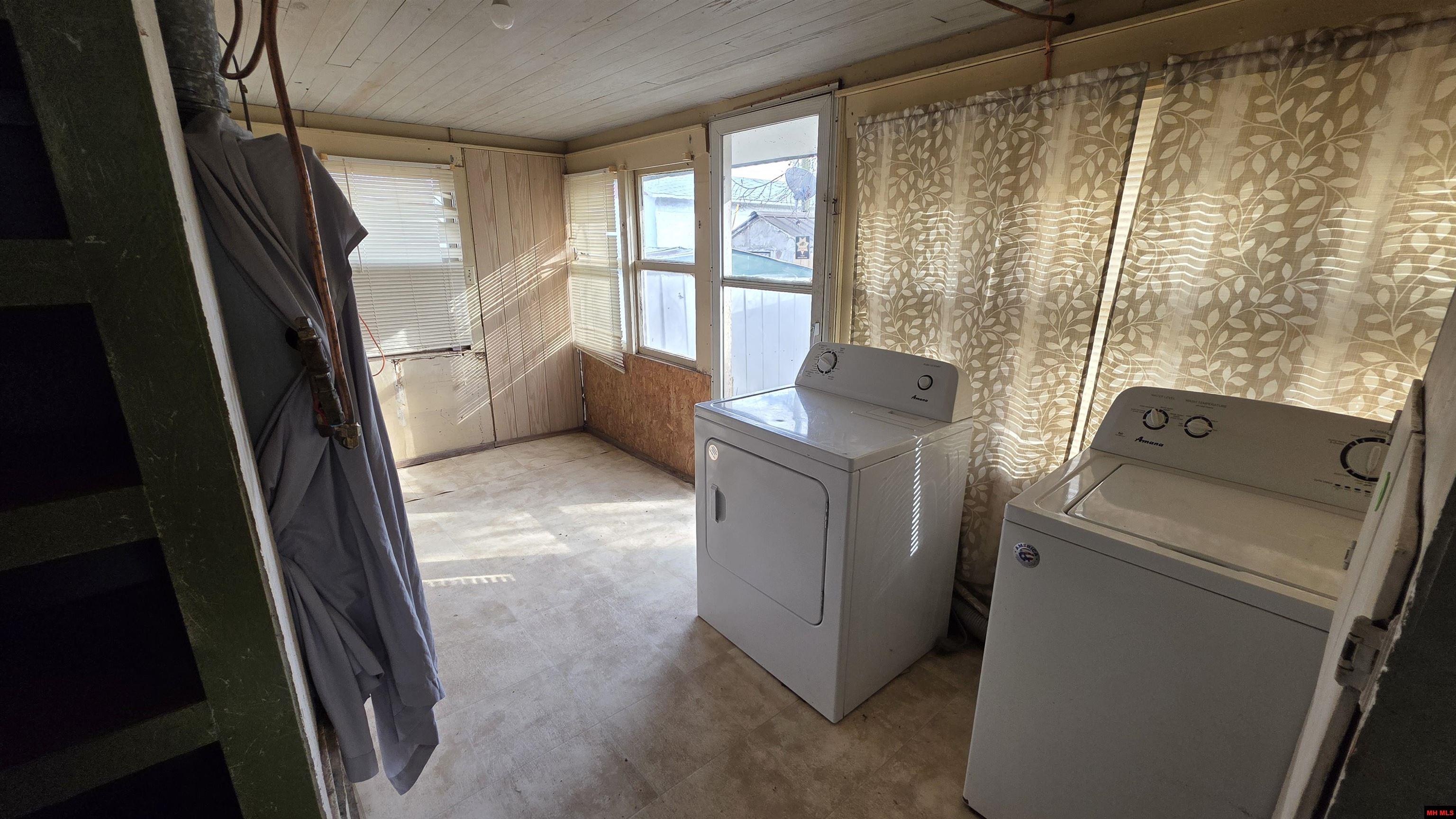 4444 E HWY 206 Everton, AR