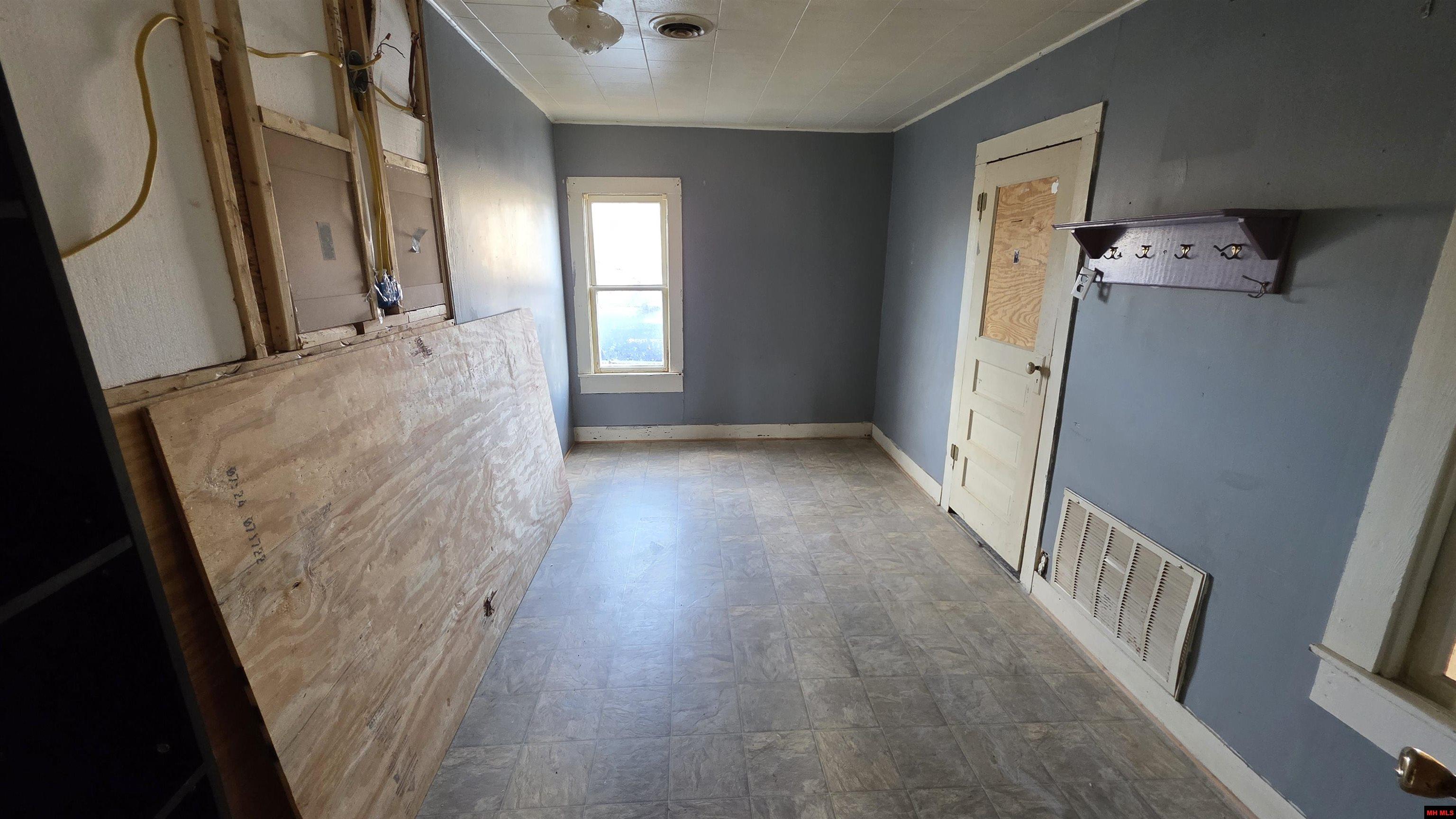 4444 E HWY 206 Everton, AR