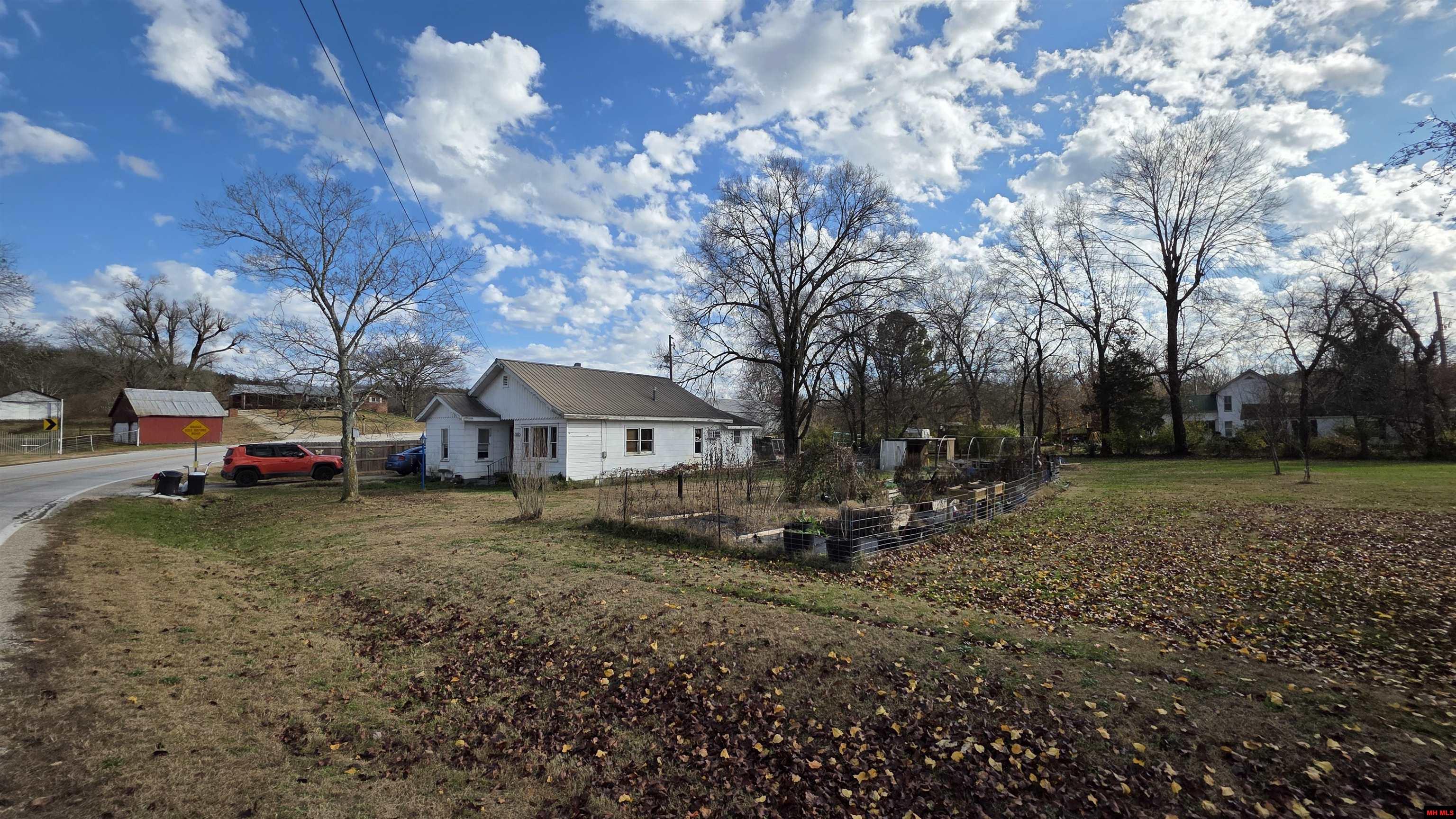 4444 E HWY 206 Everton, AR