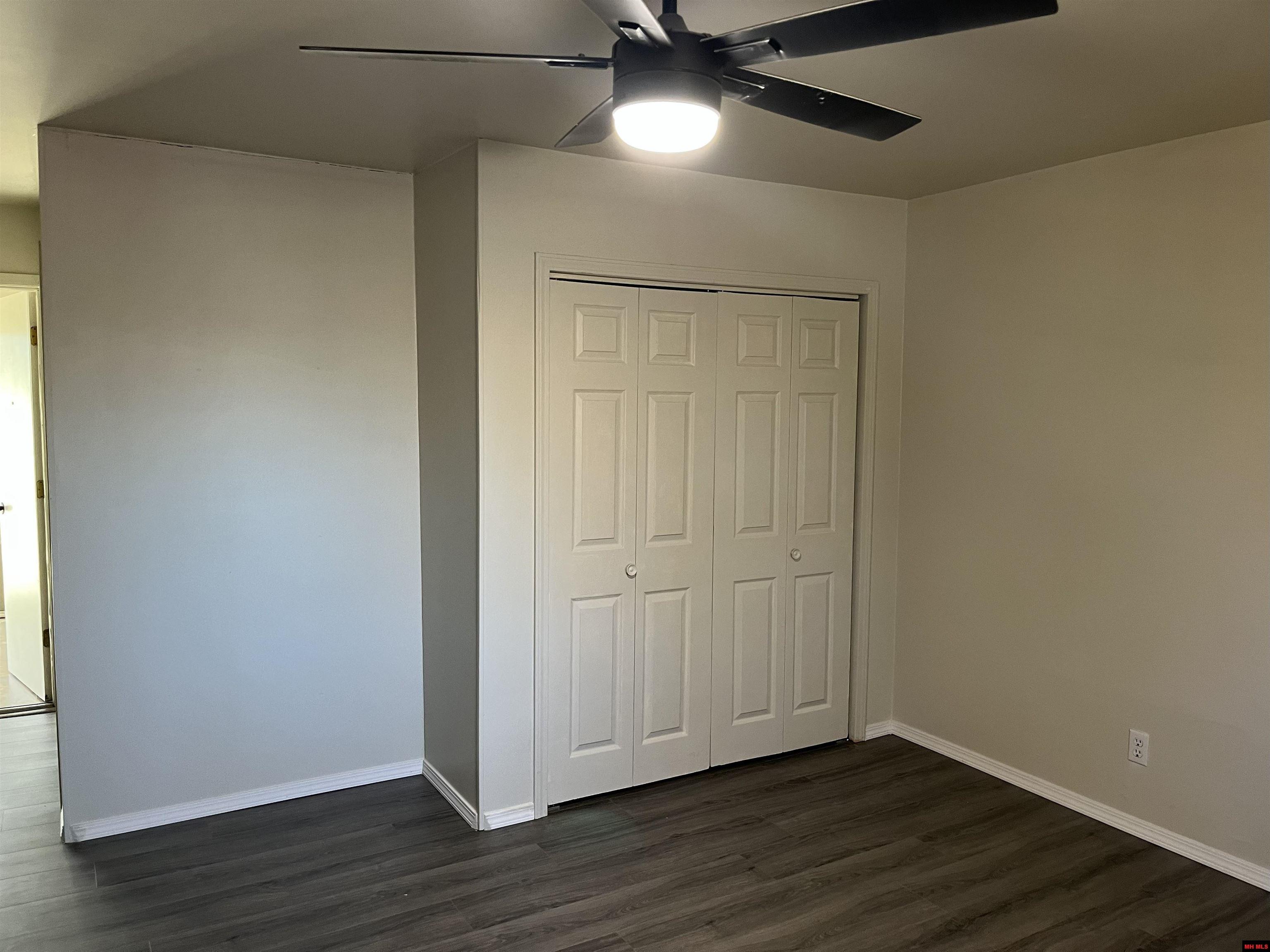 142 WALNUT CIRCLE Yellville, AR 72687