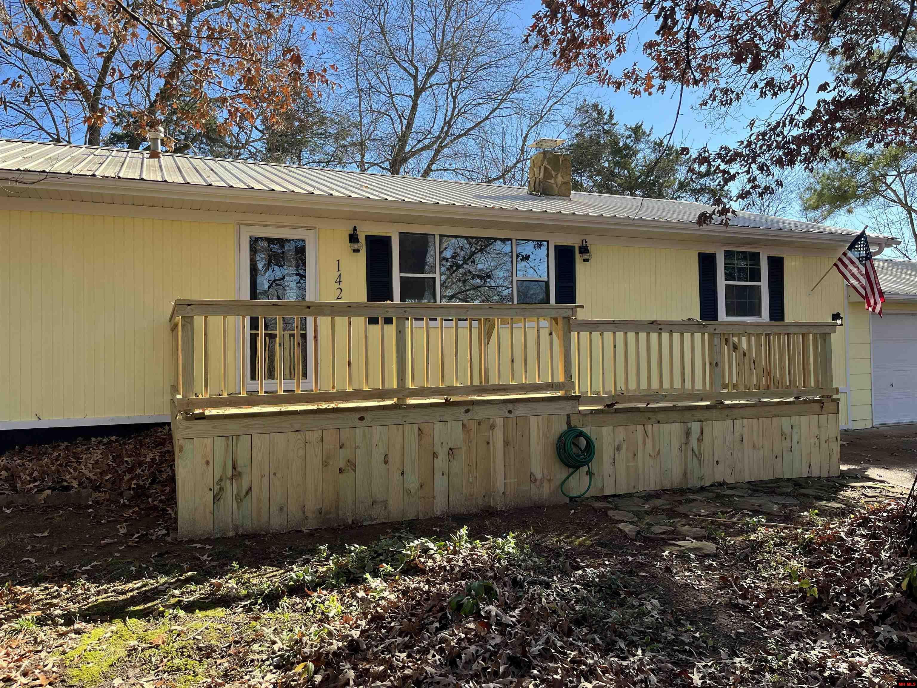 142 WALNUT CIRCLE Yellville, AR 72687