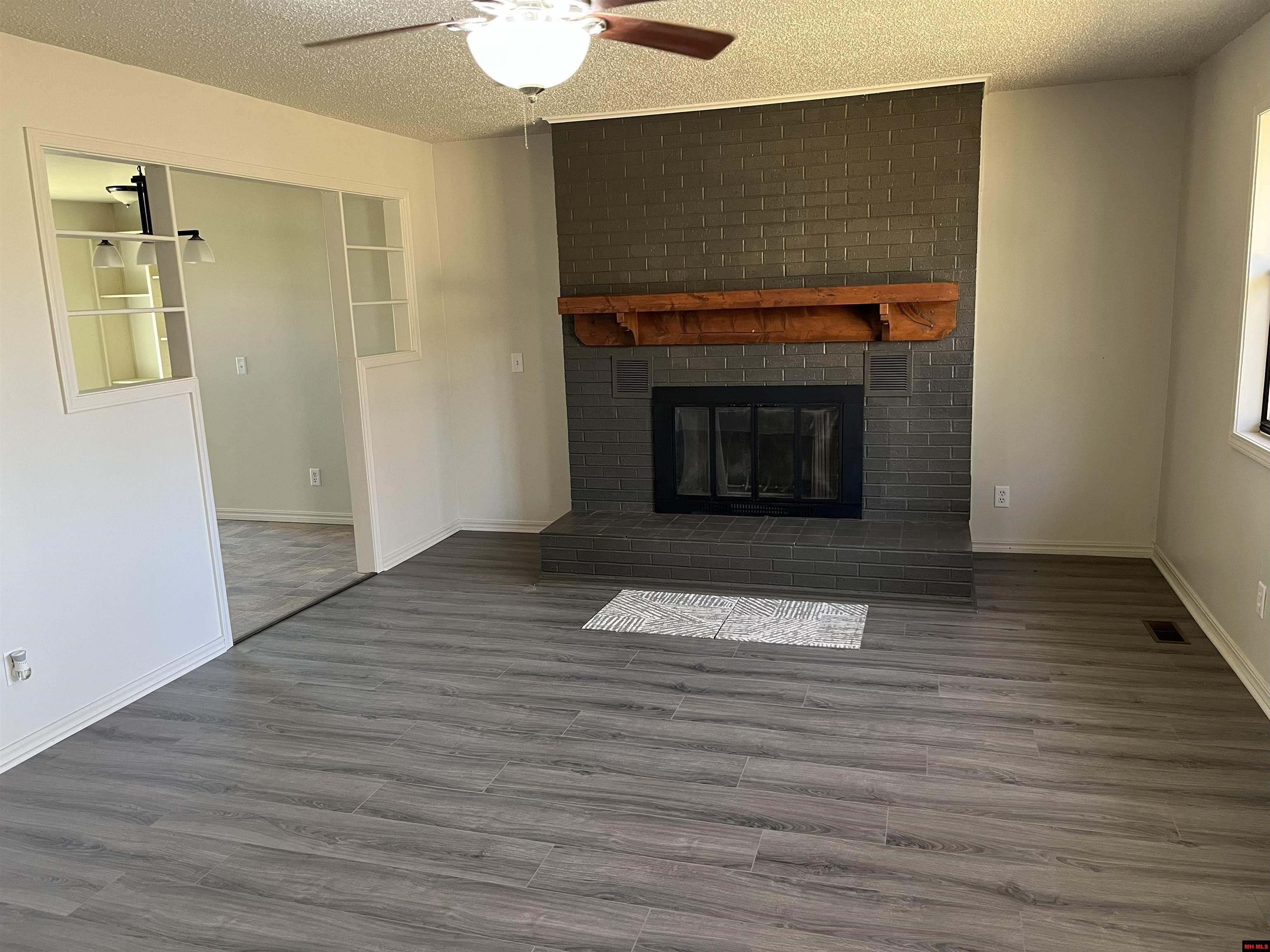 142 WALNUT CIRCLE Yellville, AR 72687