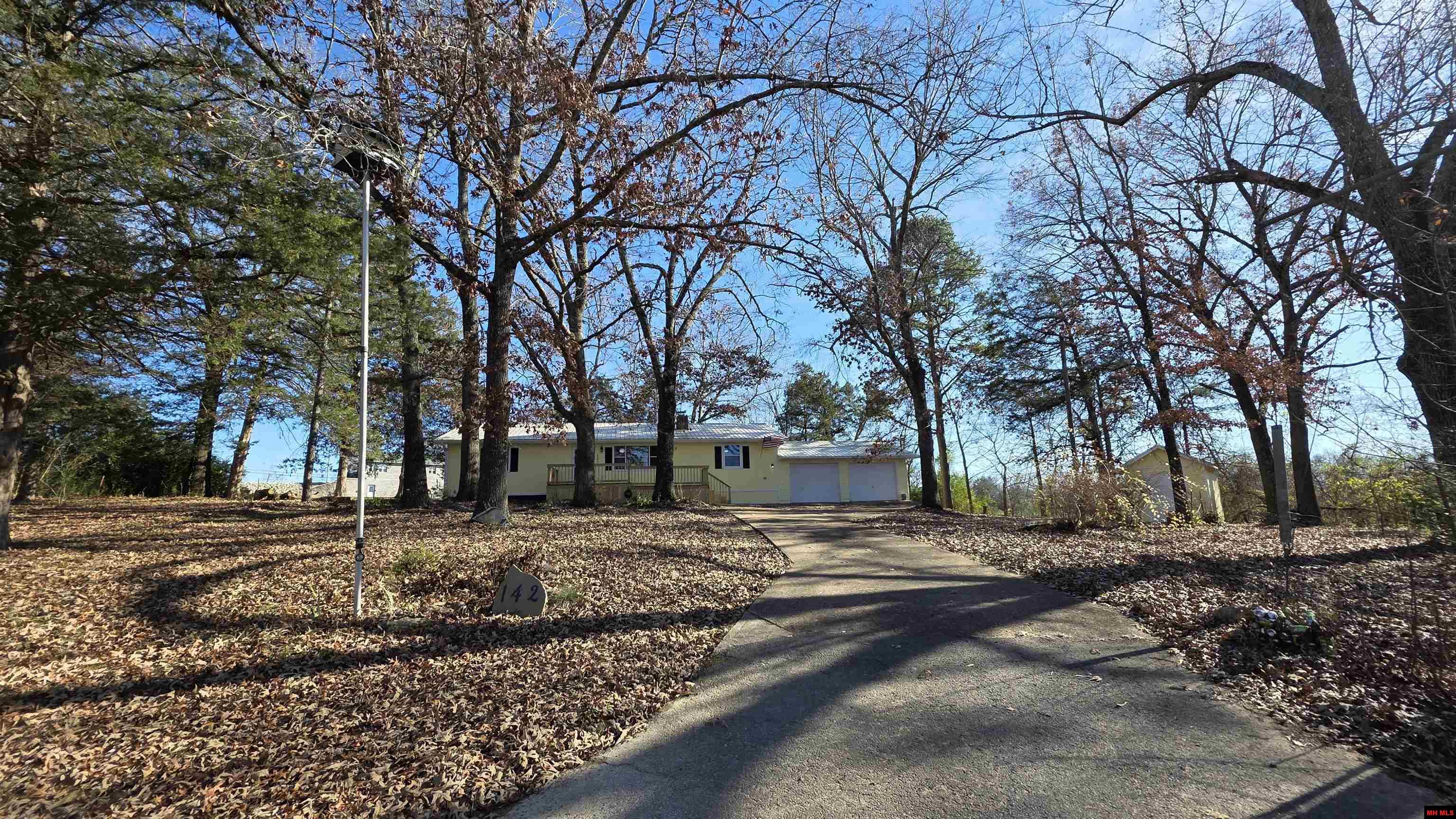 142 WALNUT CIRCLE Yellville, AR 72687