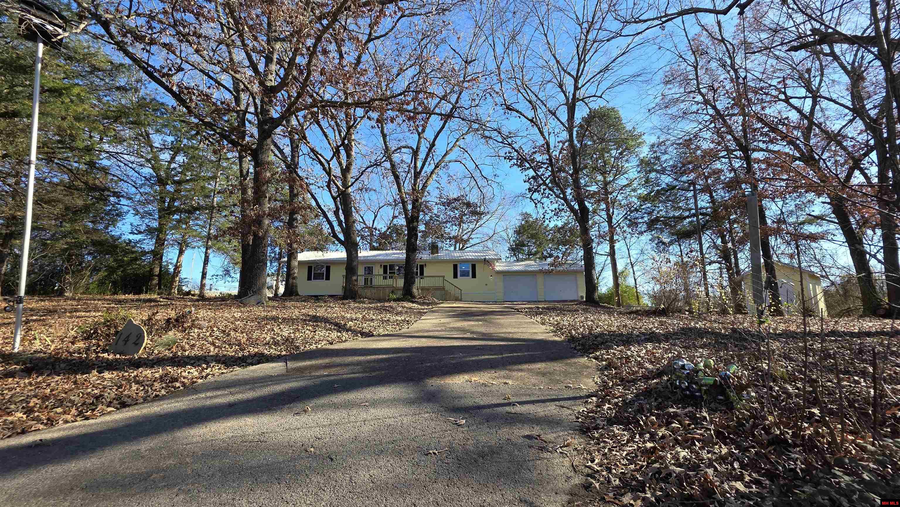 142 WALNUT CIRCLE Yellville, AR 72687