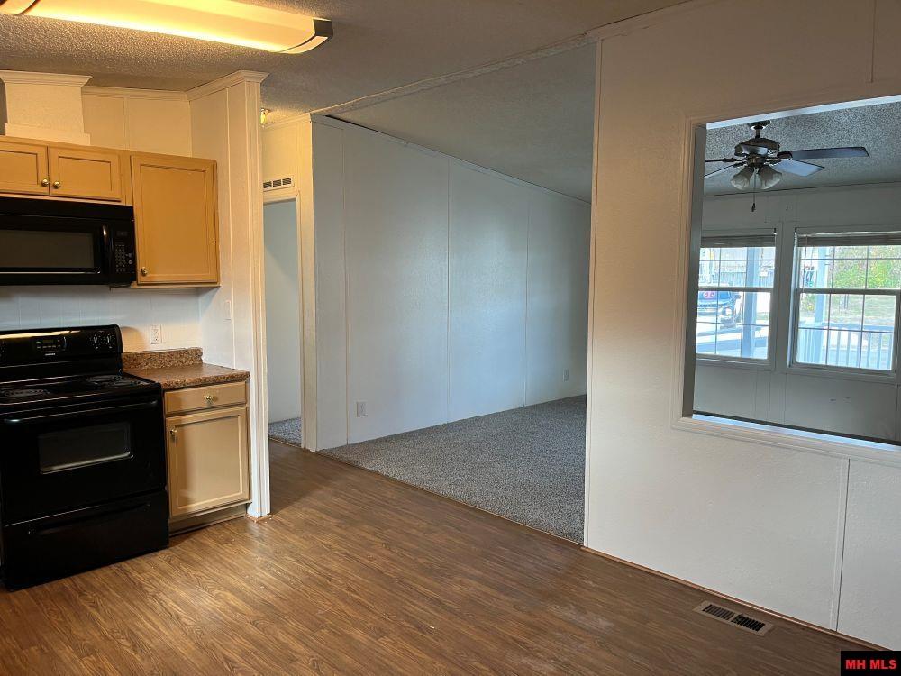 1203 GLENBRIAR COURT Mountain Home, AR