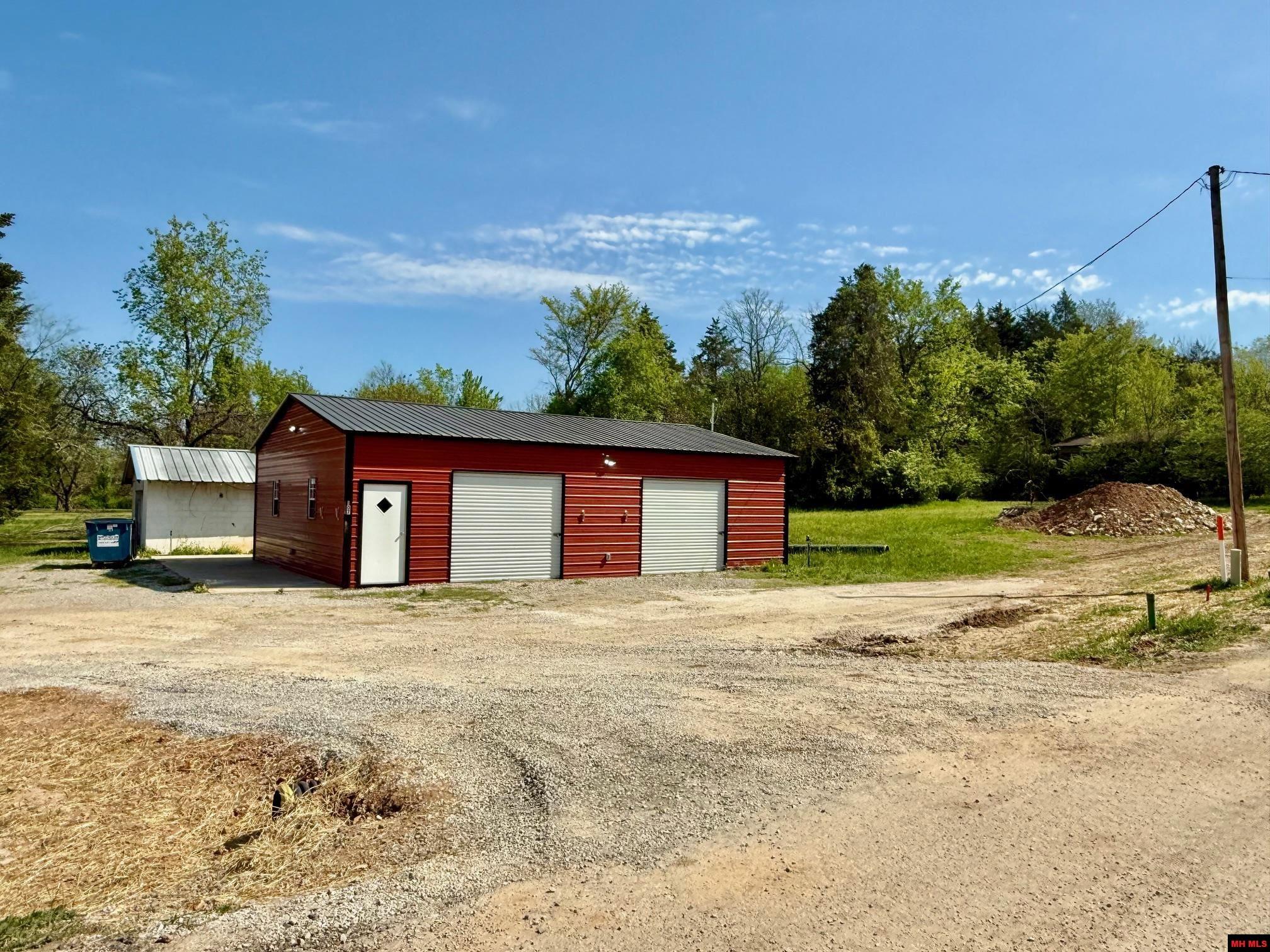 107 CENTRAL STREET Flippin, AR