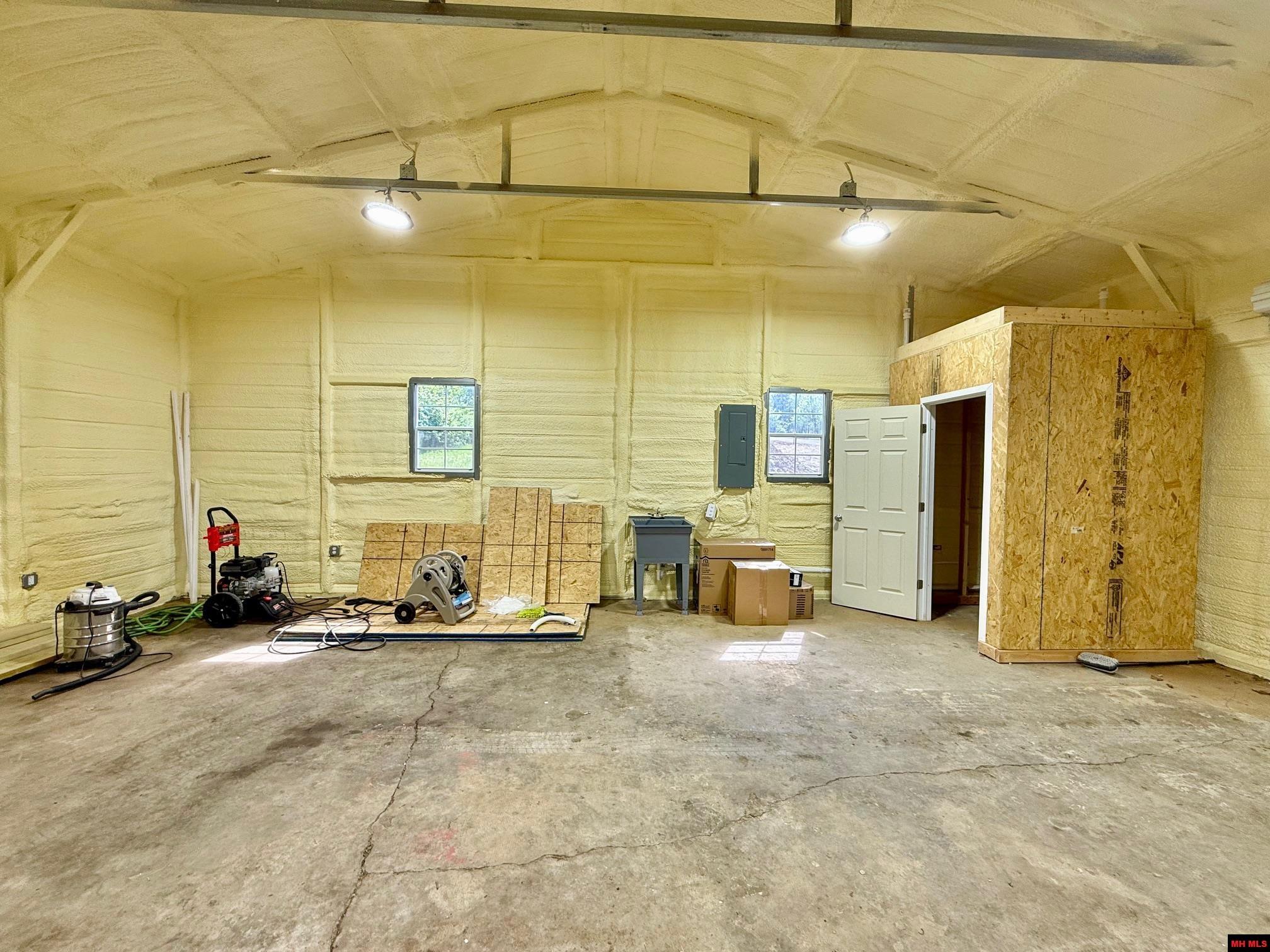 107 CENTRAL STREET Flippin, AR