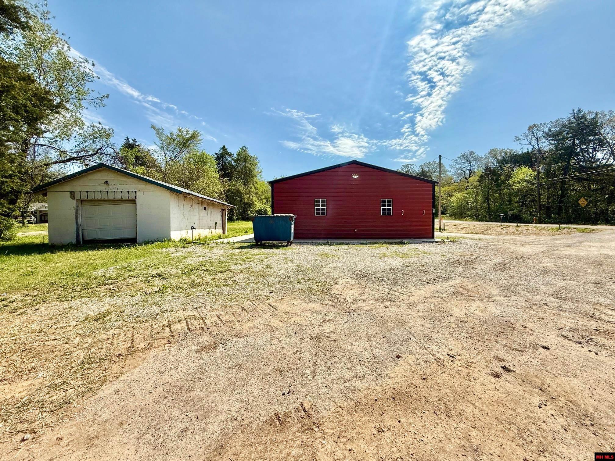 107 CENTRAL STREET Flippin, AR