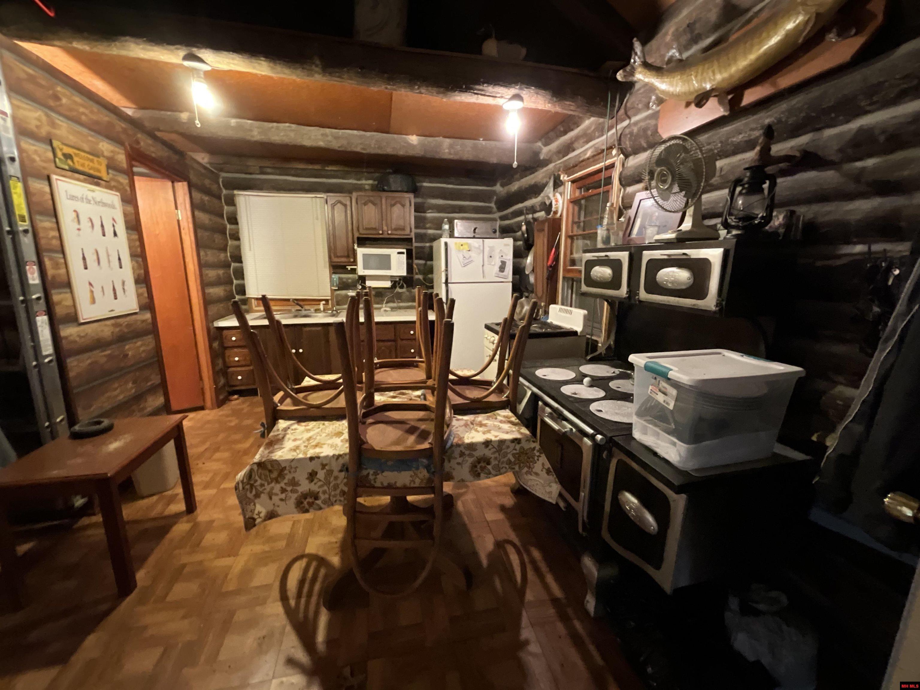 180111000000001 LEDBETTER HOLLOW Theodosia, MO