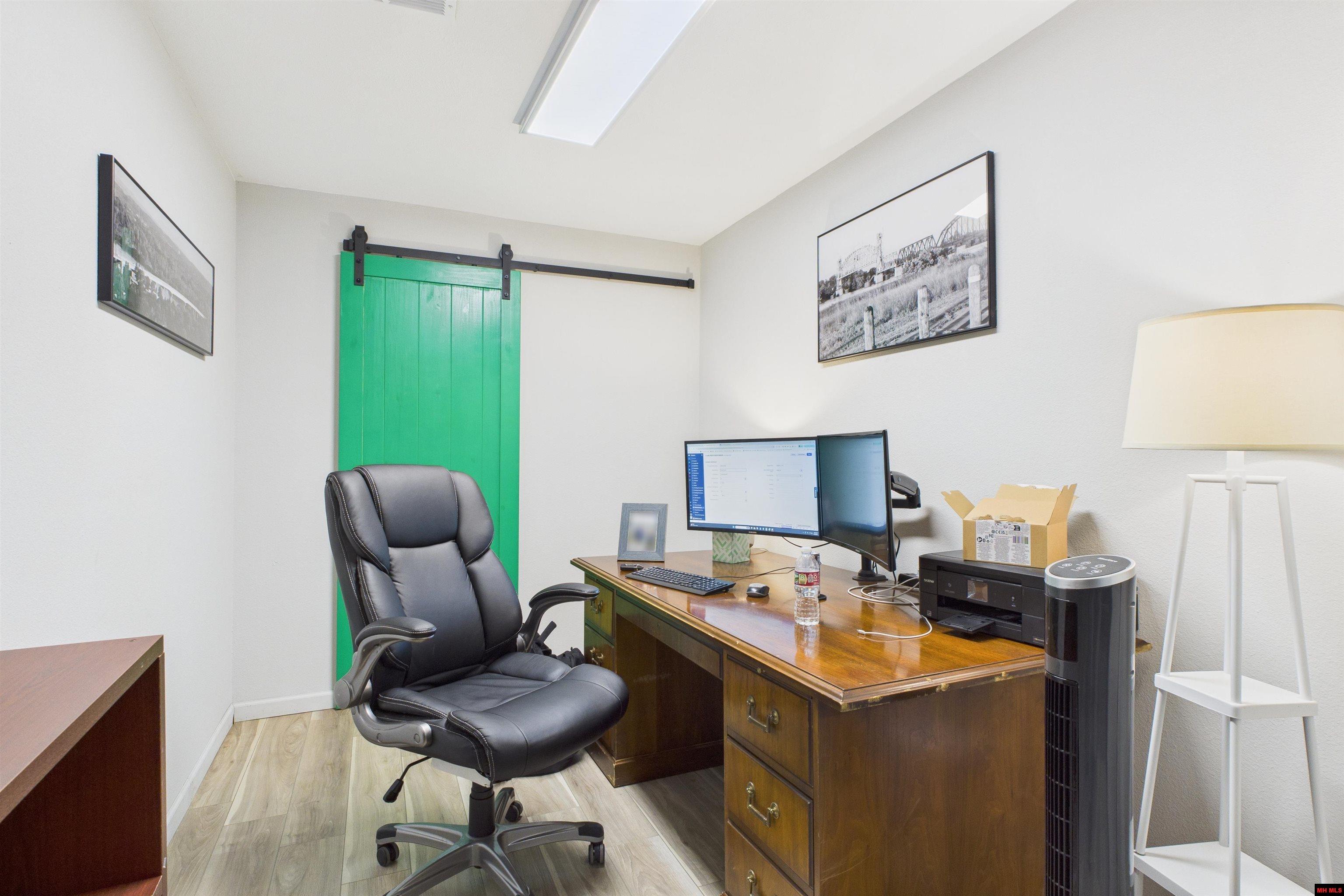 1300 & 1306 E MAIN STREET Flippin, AR