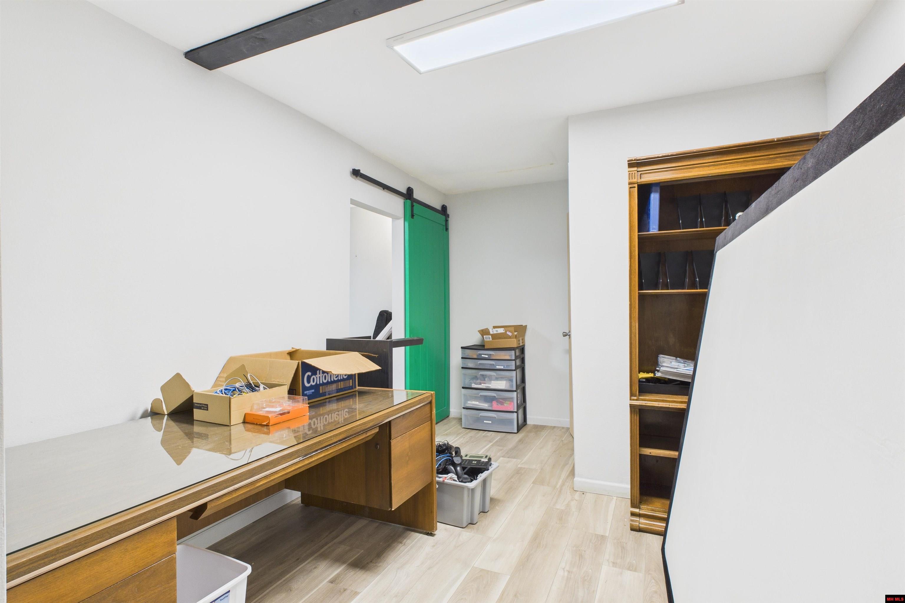 1300 & 1306 E MAIN STREET Flippin, AR