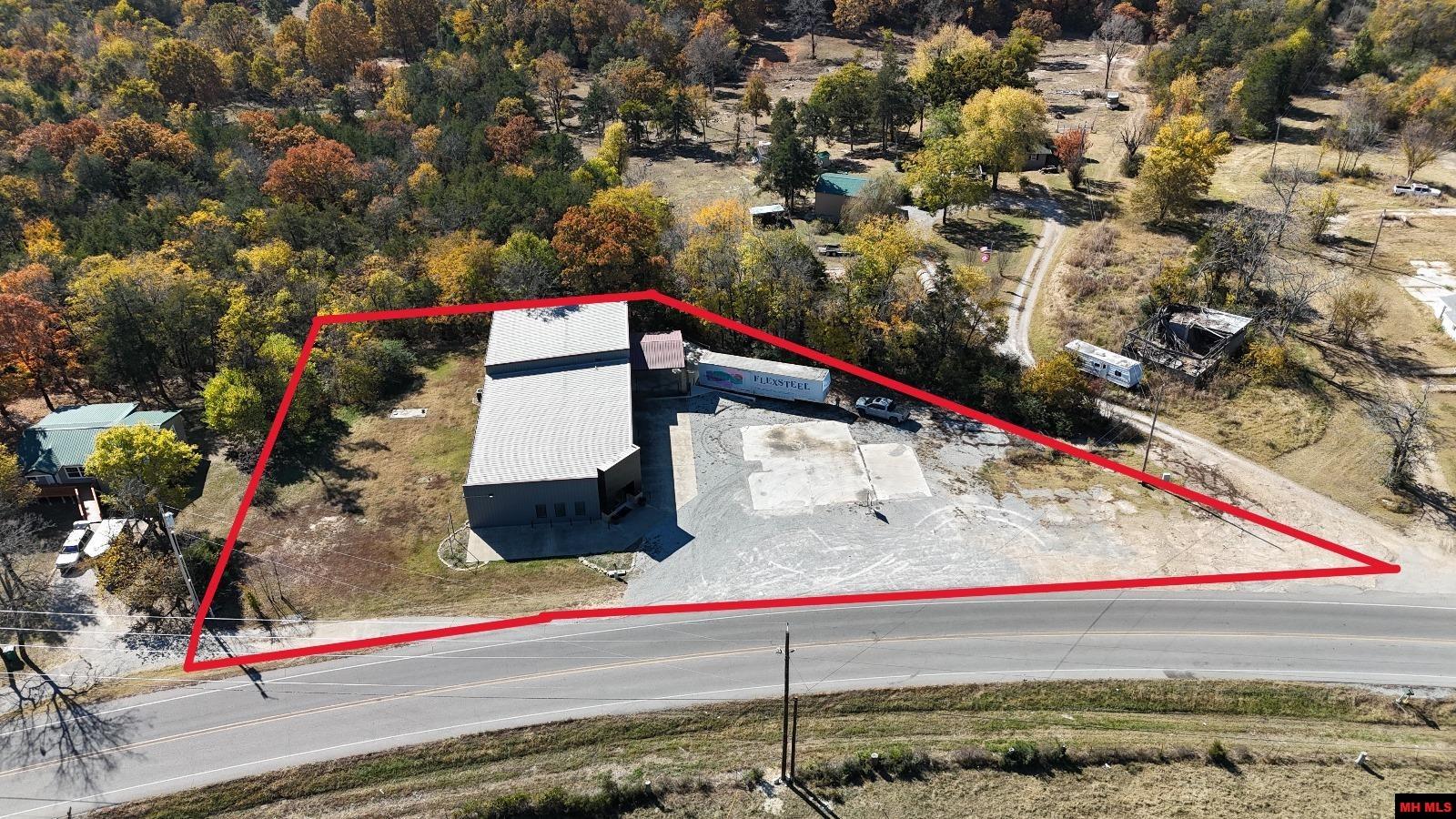 1300 & 1306 E MAIN STREET Flippin, AR