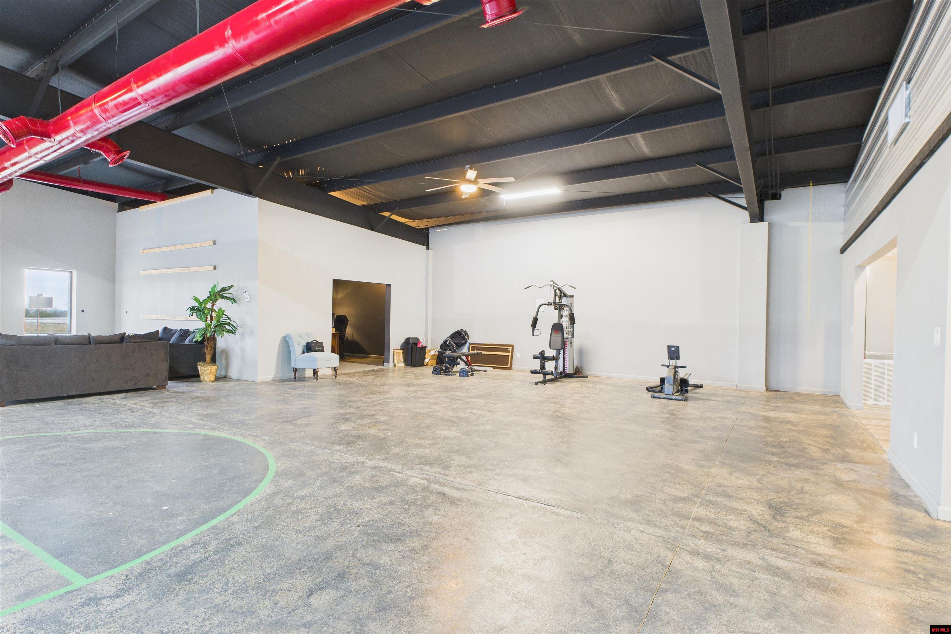 1300 & 1306 E MAIN STREET Flippin, AR