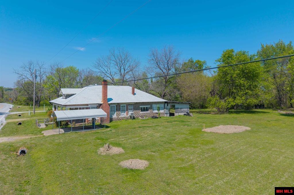 1449 COTTER ROAD Gassville, AR