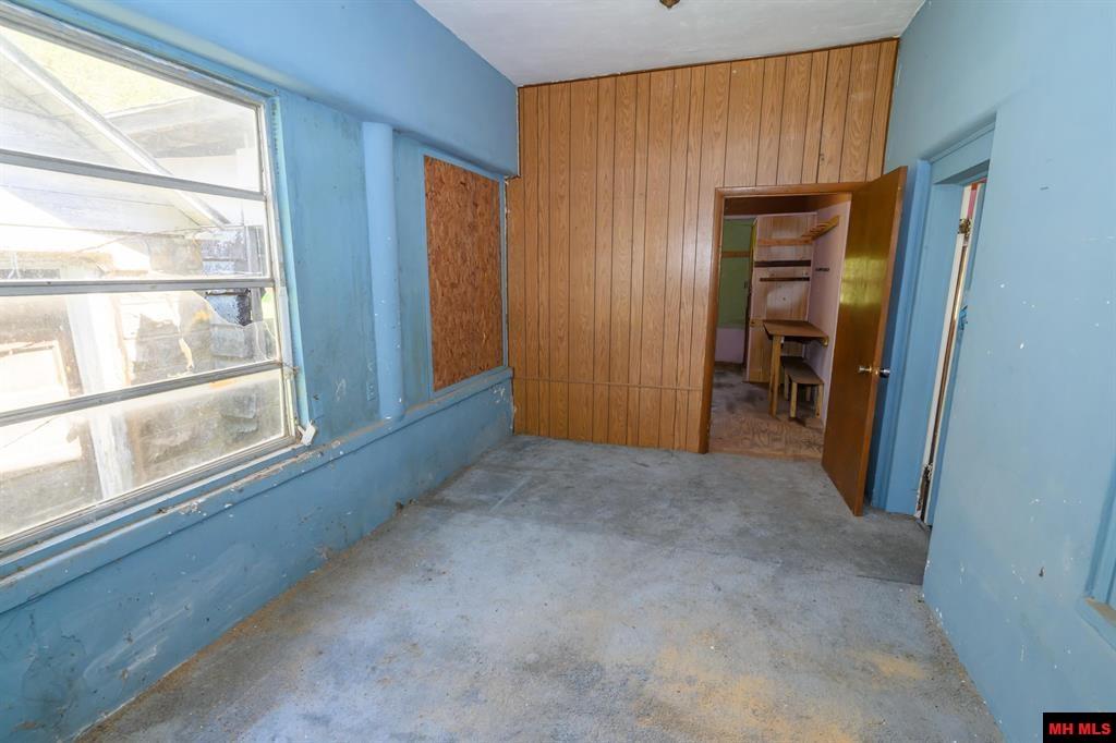 1449 COTTER ROAD Gassville, AR