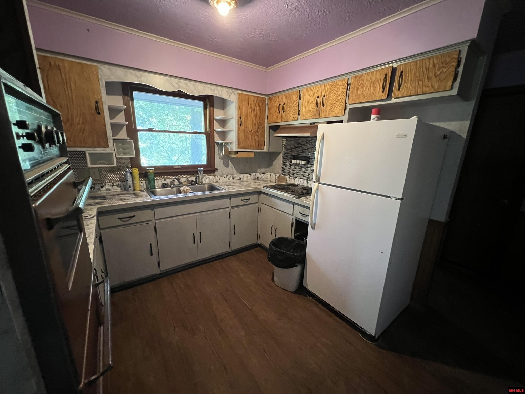 9857 N HWY 14 NORTH Yellville, AR 72687