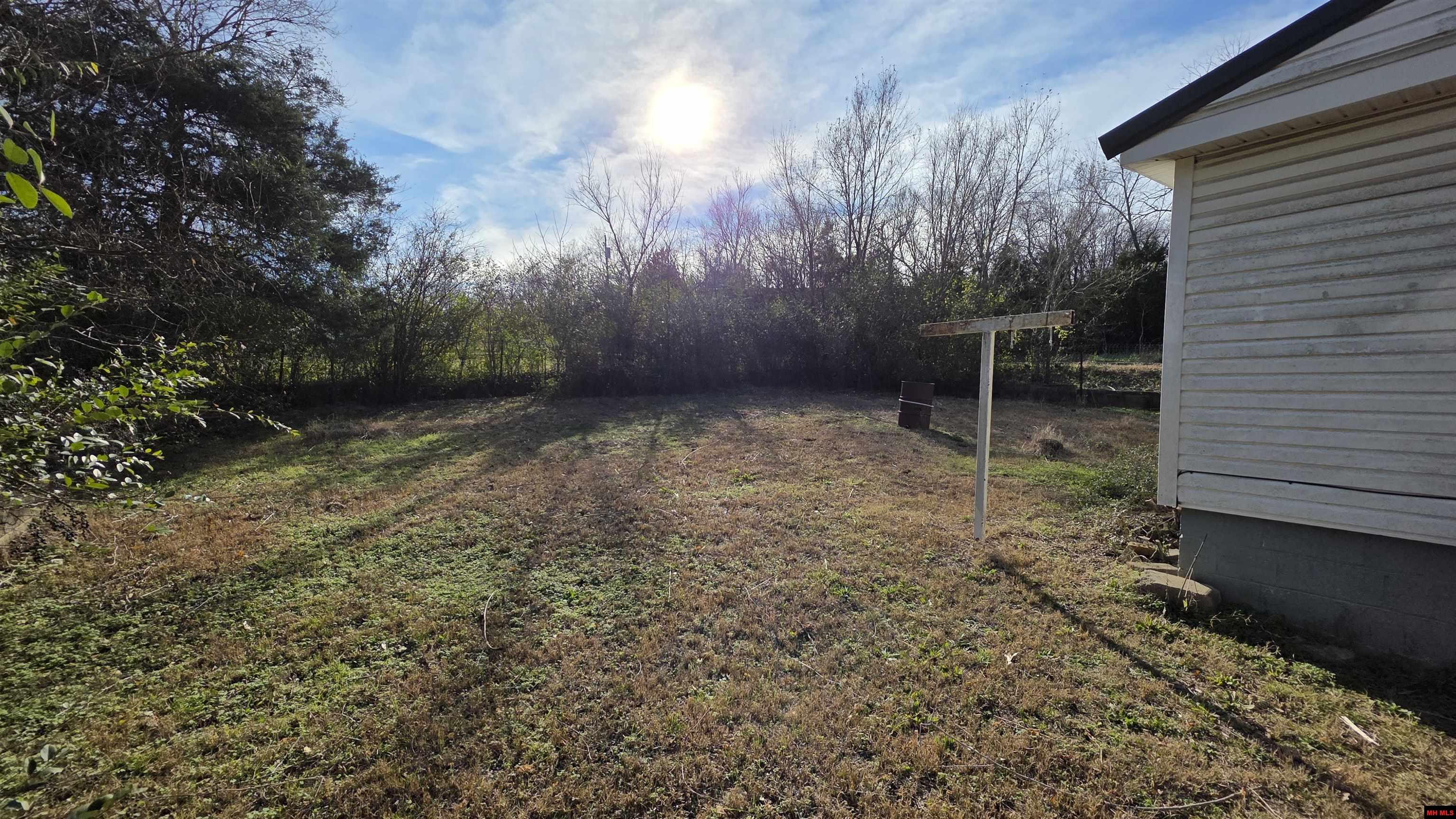 317 W 5TH STREET Yellville, AR