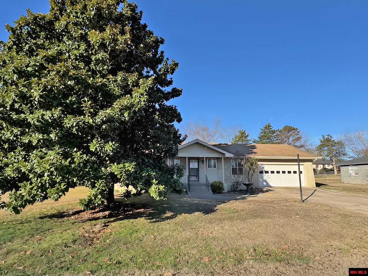 513 WILLOW LANE Mountain Home, AR