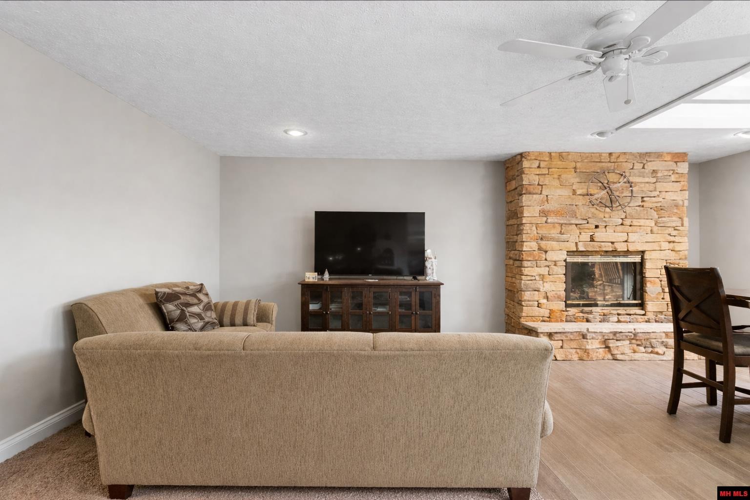 1570 LAKE POINT DRIVE Jordan, AR