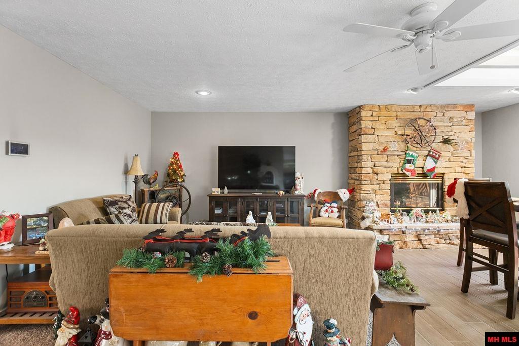 1570 LAKE POINT DRIVE Jordan, AR