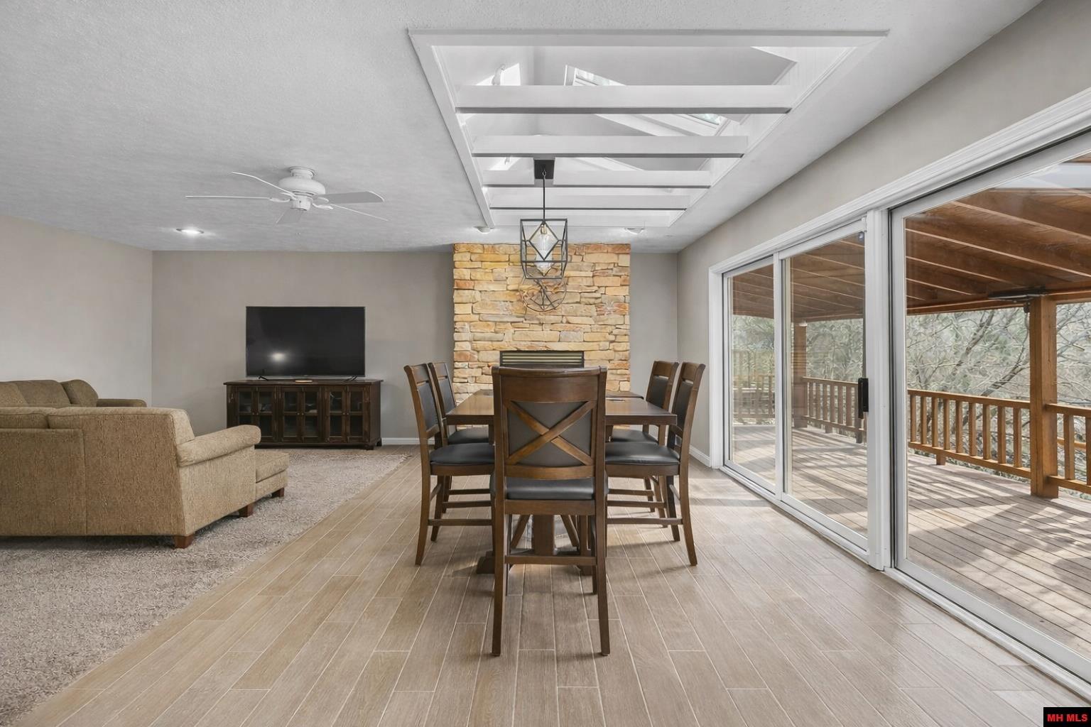 1570 LAKE POINT DRIVE Jordan, AR