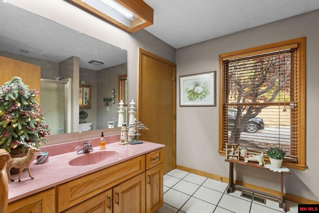 1570 LAKE POINT DRIVE Jordan, AR