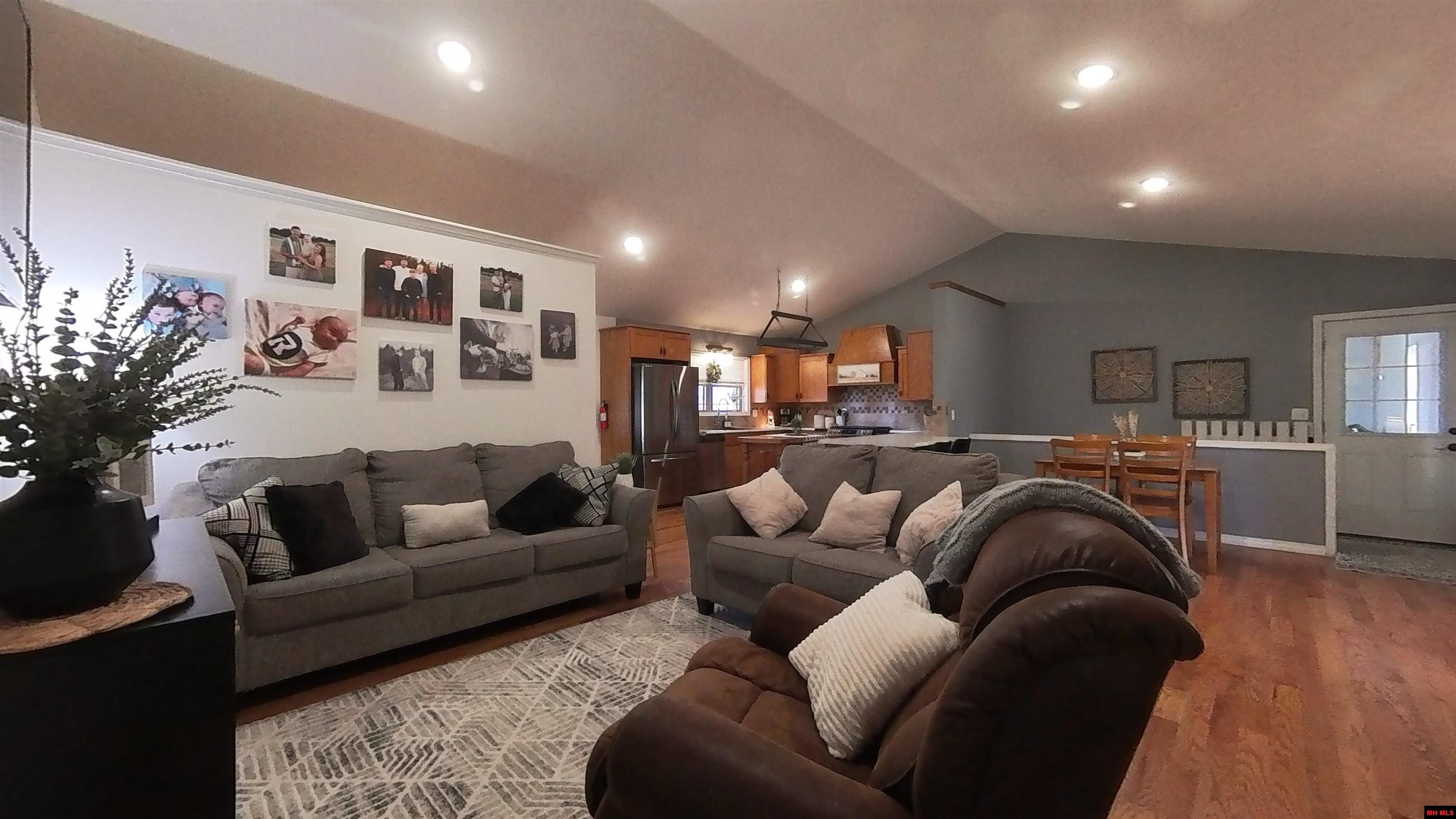 1278 Fox Circle Drive