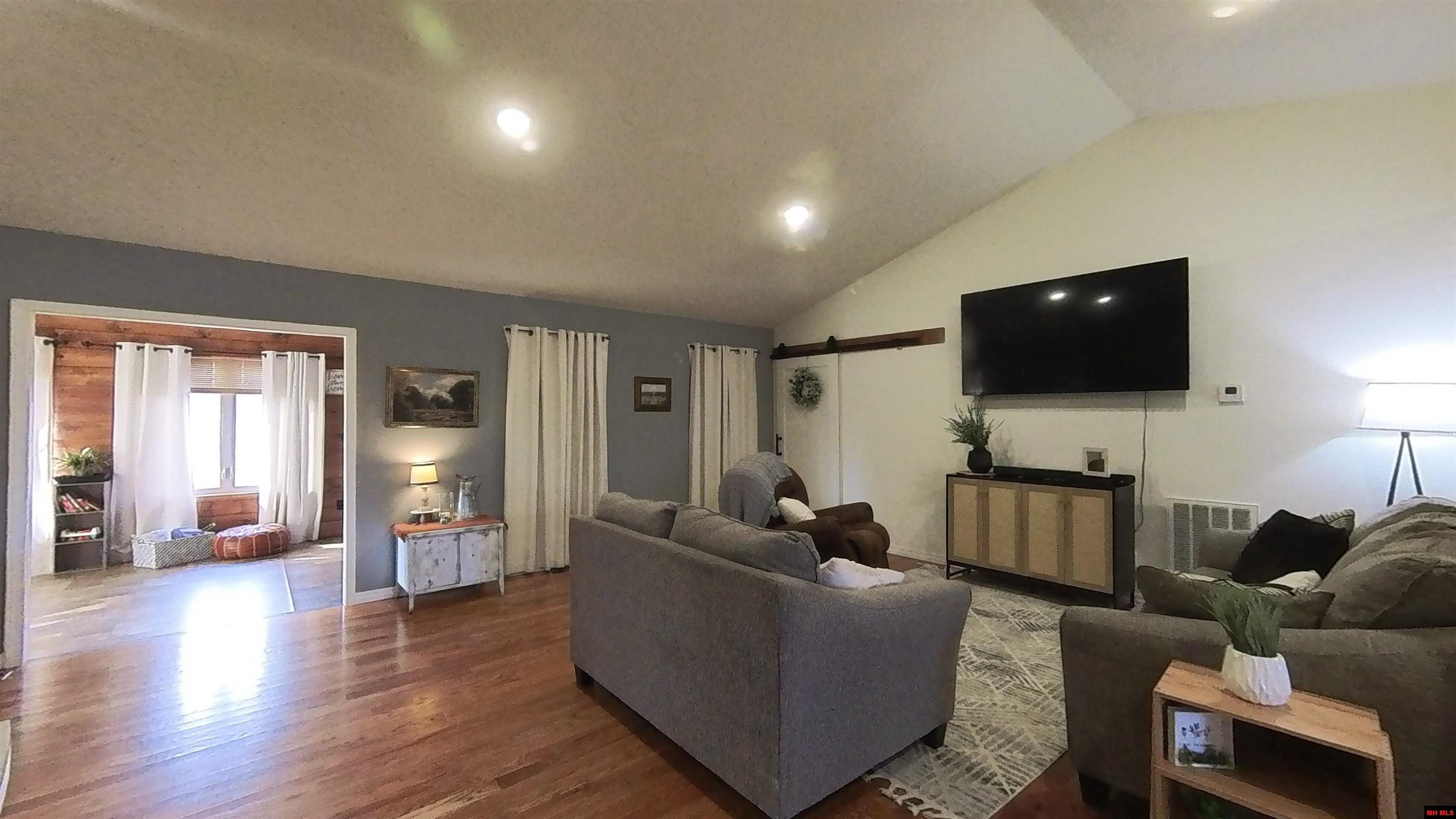 1278 Fox Circle Drive