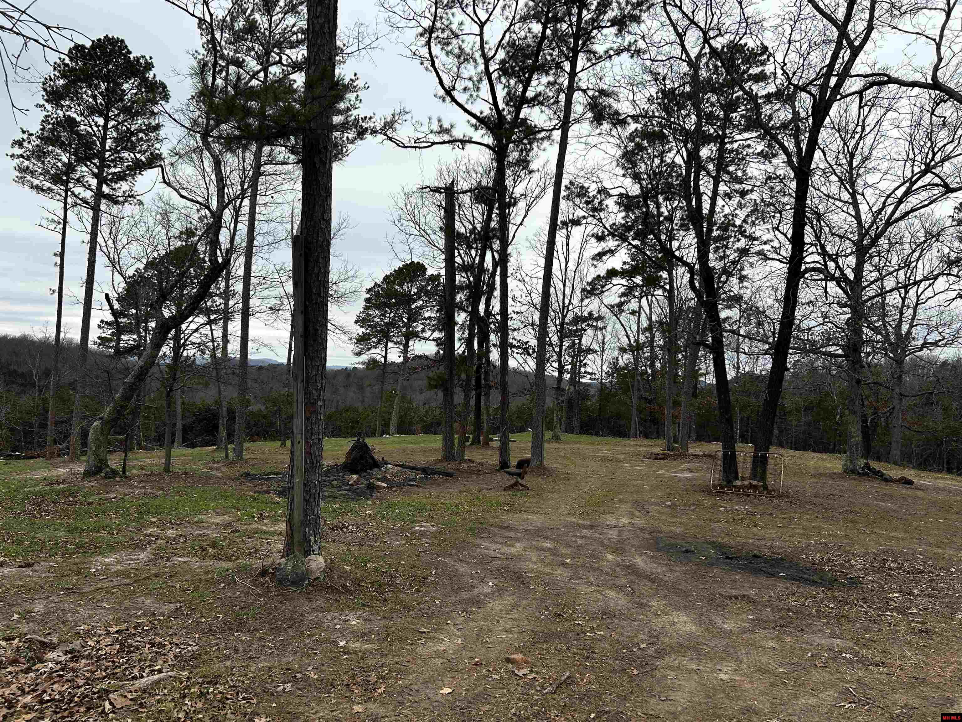 6895 JUMBO ROAD Melbourne, AR