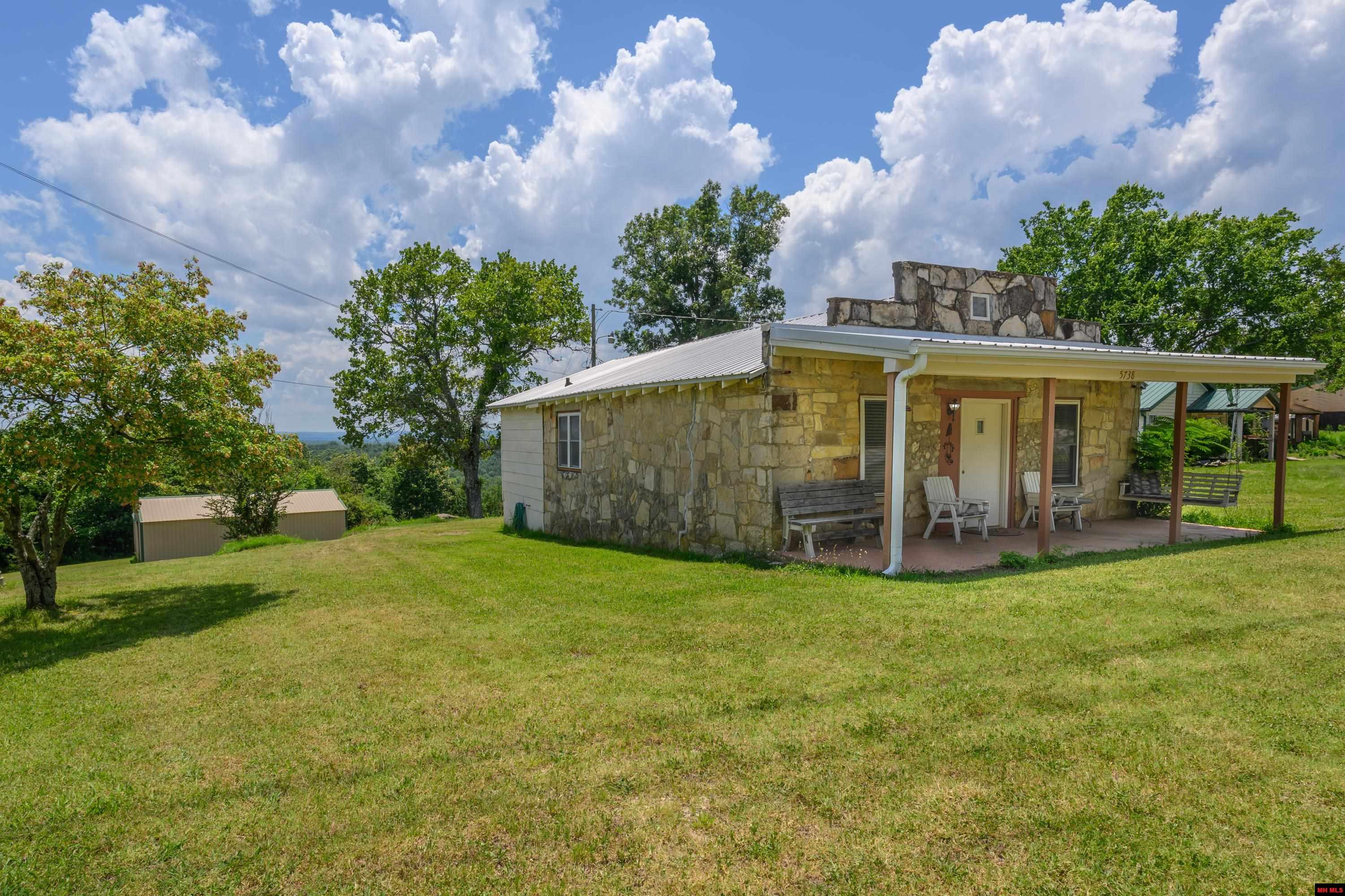 5738 OAKLAND ROAD Oakland, AR