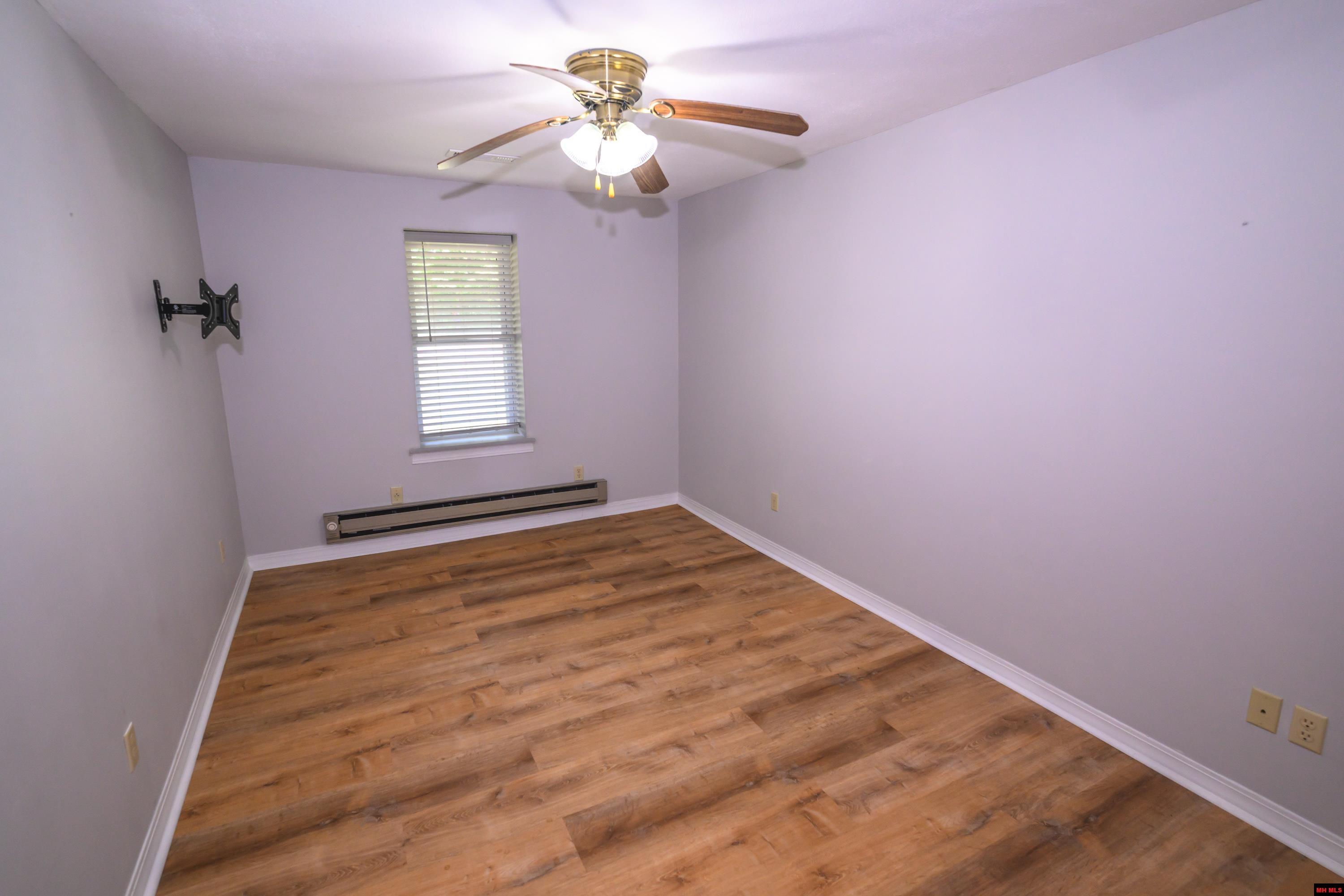 5738 OAKLAND ROAD Oakland, AR