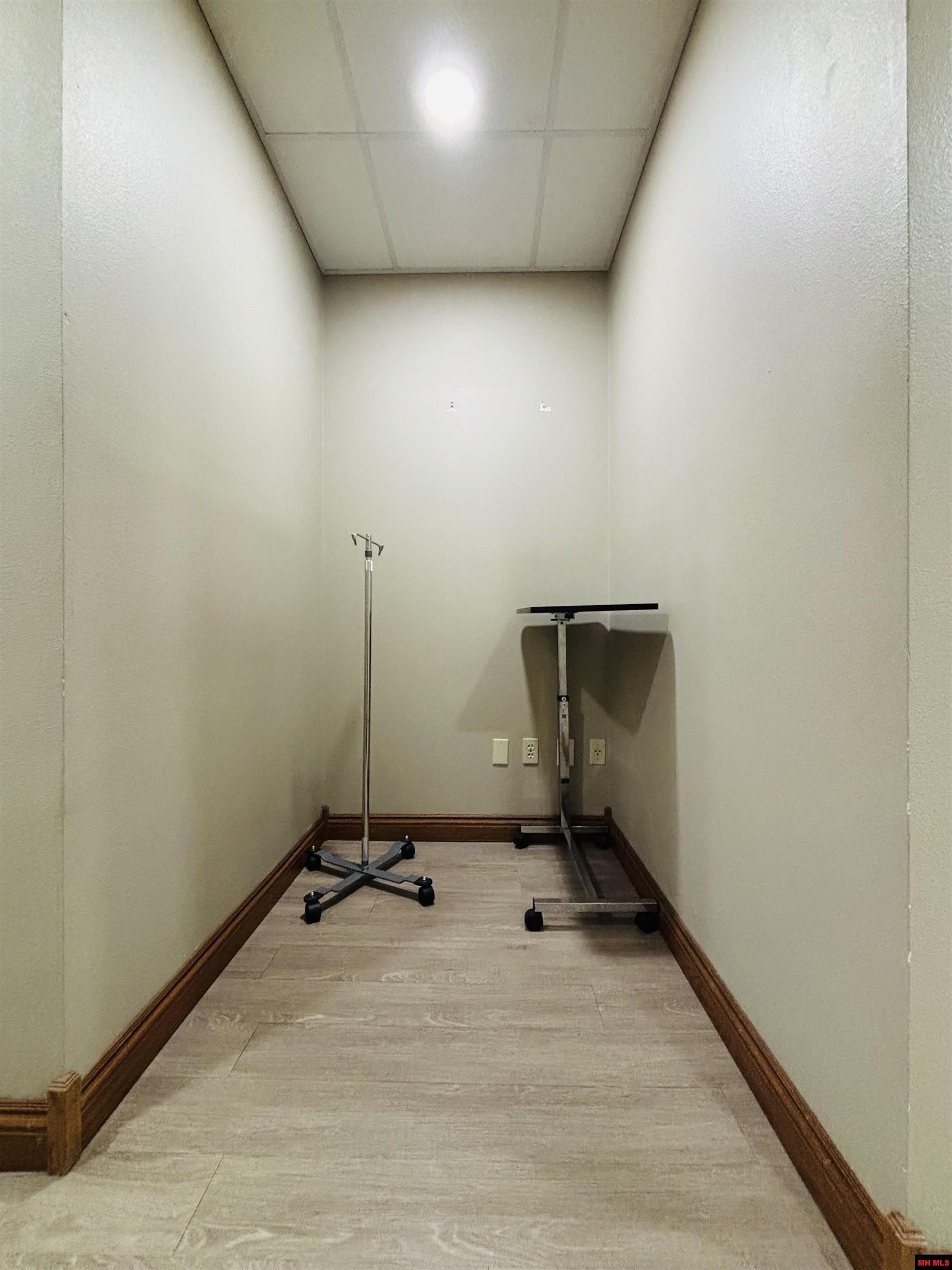 1629 Harding Boulevard