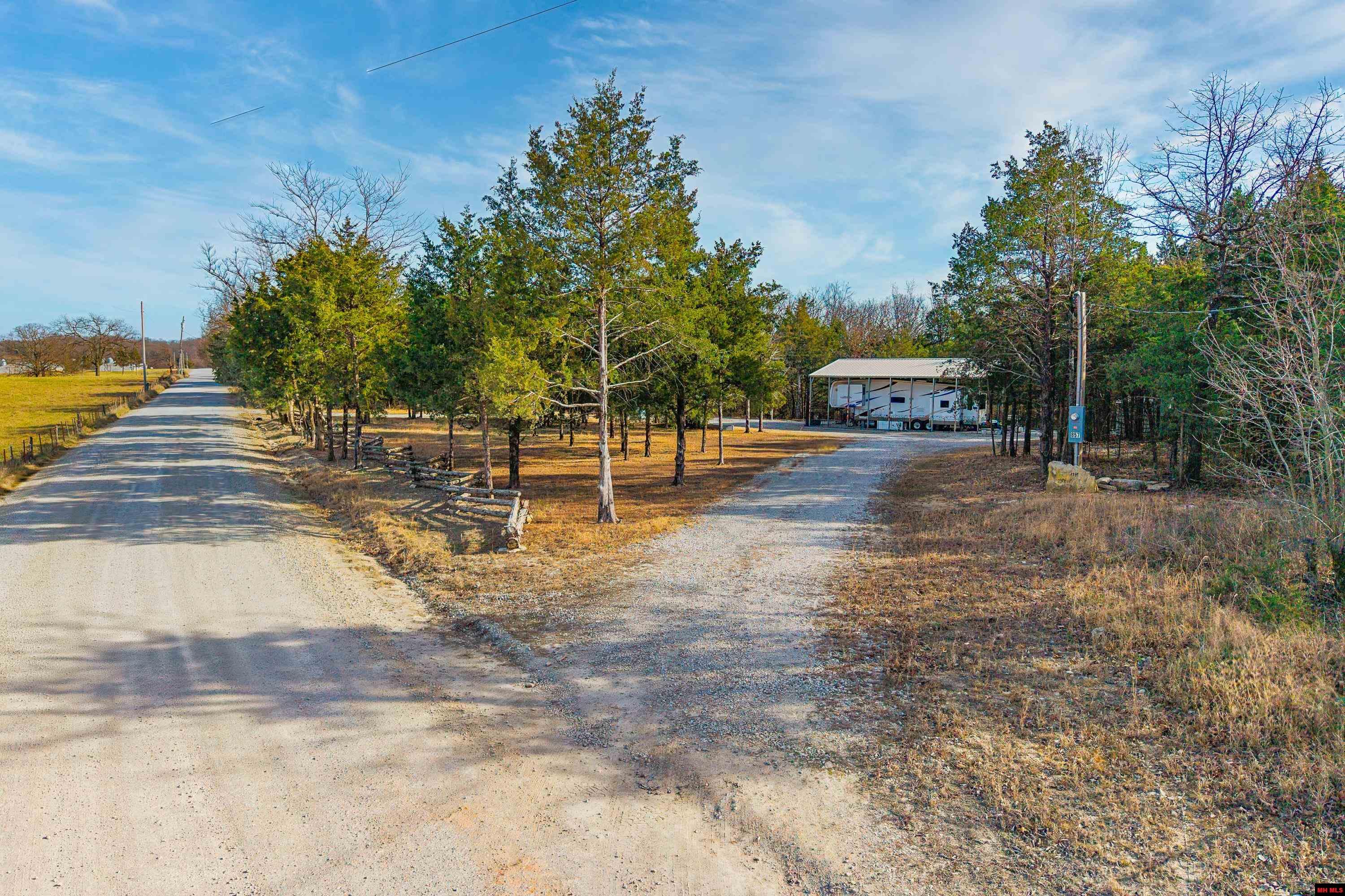 857 MC 7033 Flippin, AR