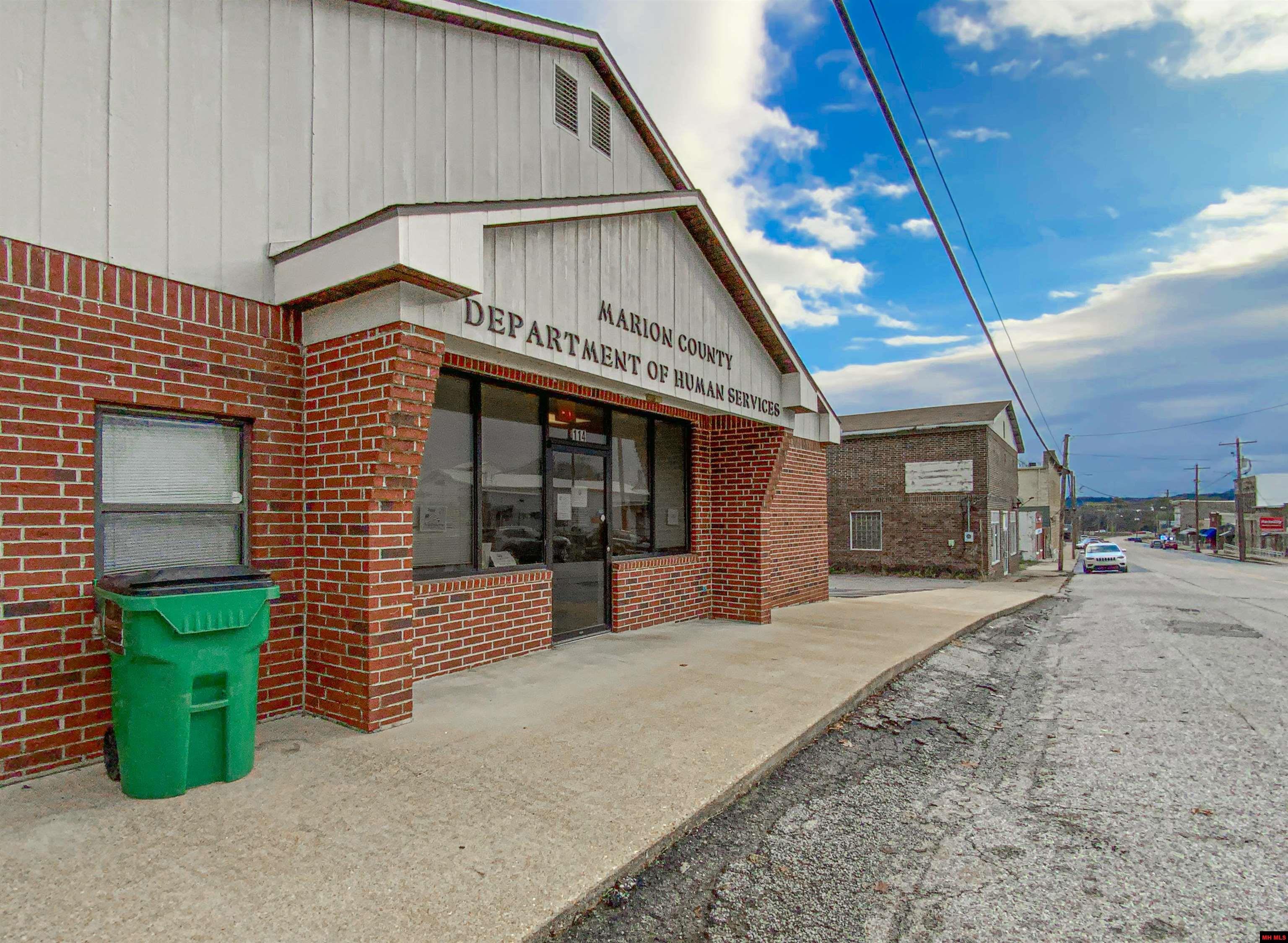 114 E OLD MAIN STREET Yellville, AR