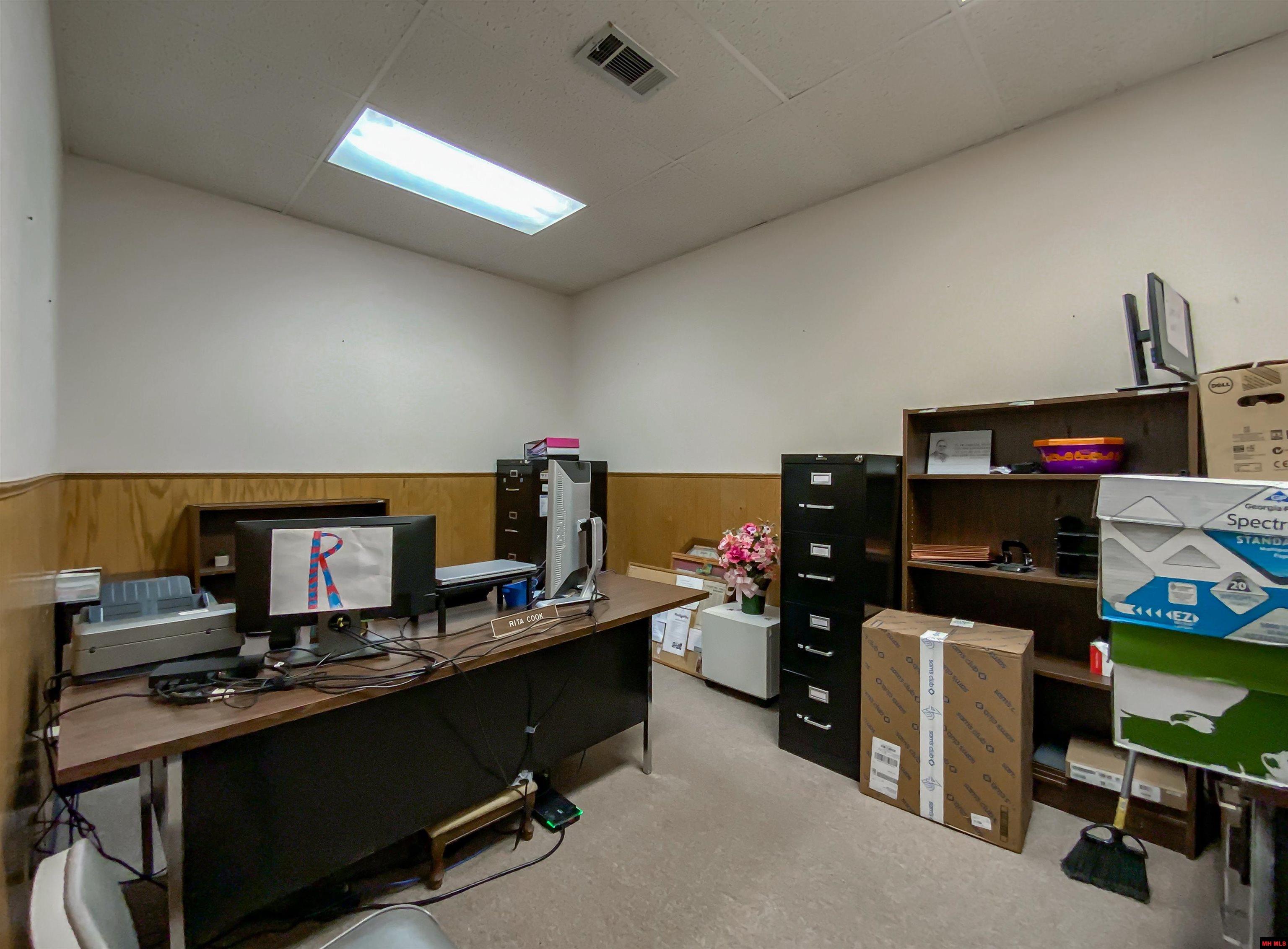 114 E OLD MAIN STREET Yellville, AR