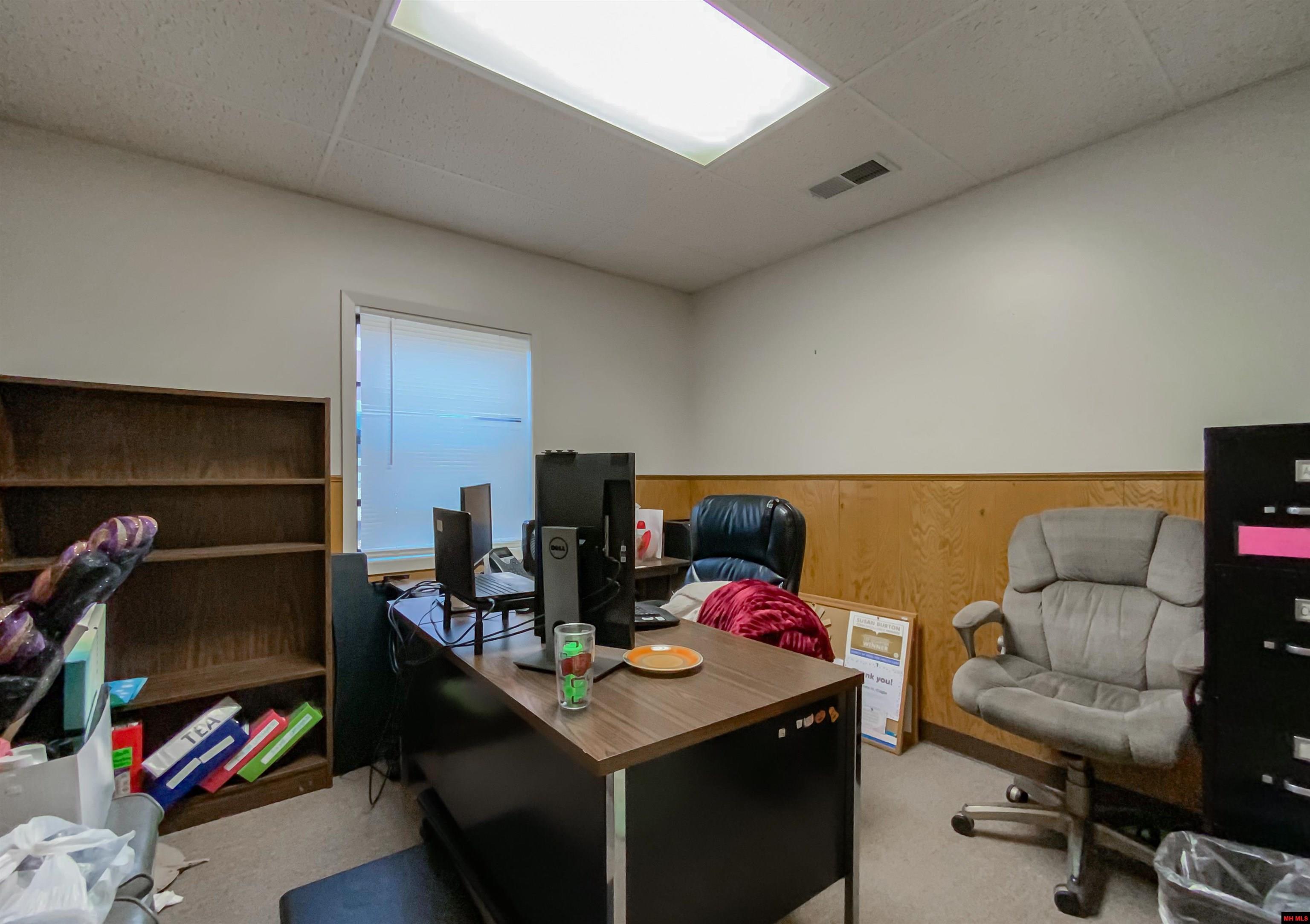 114 E OLD MAIN STREET Yellville, AR