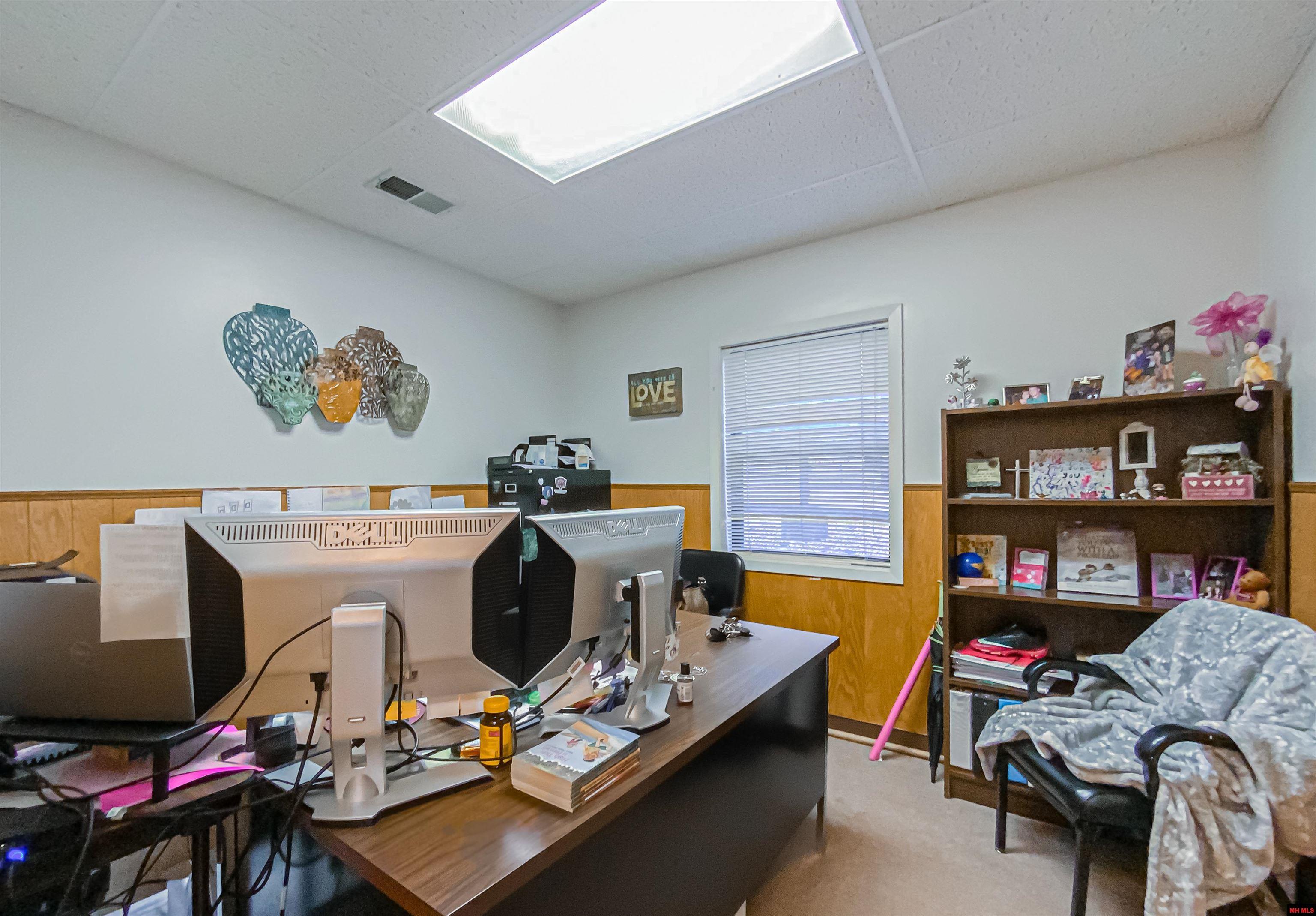 114 E OLD MAIN STREET Yellville, AR