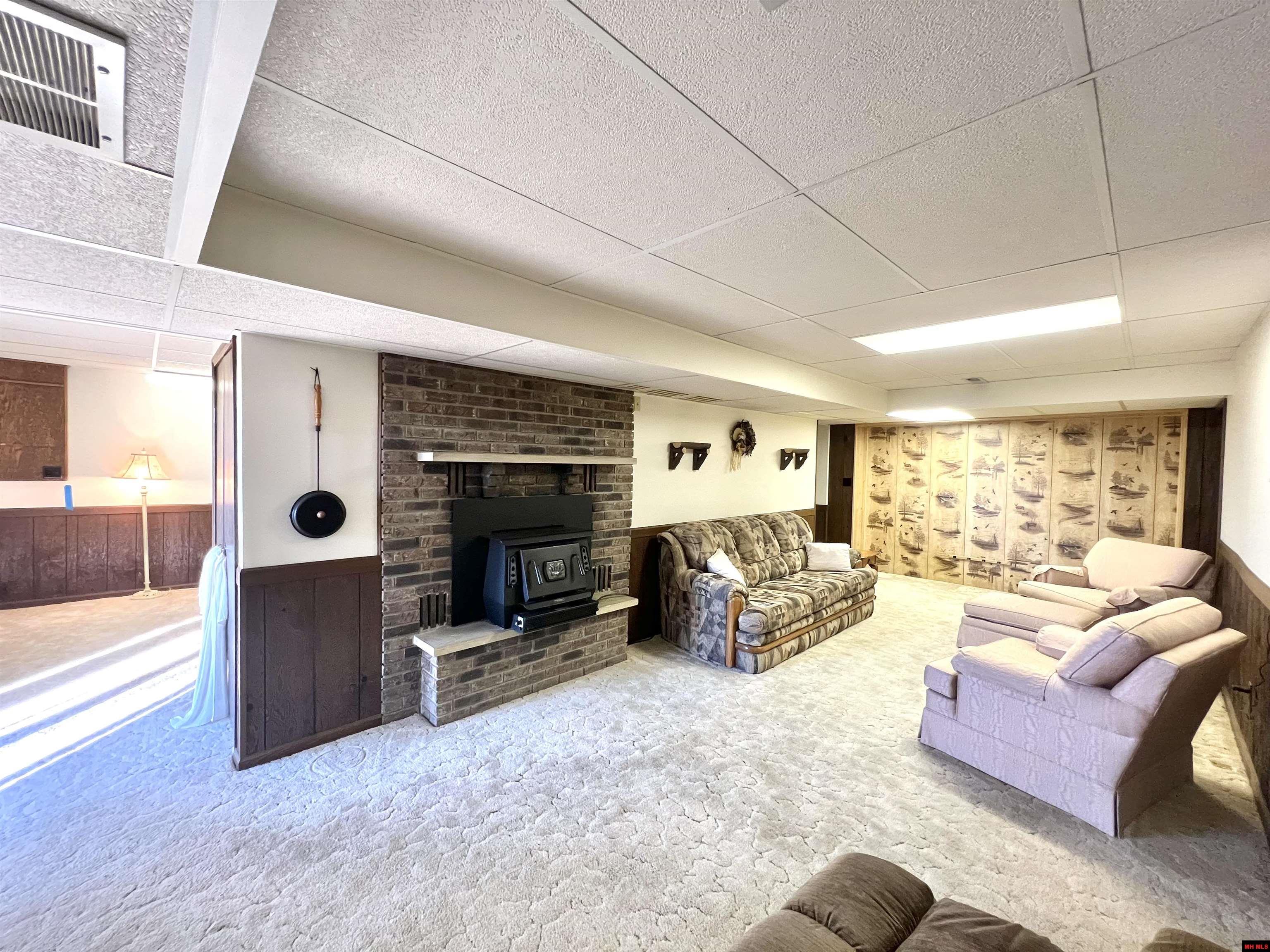 1285 Robinson Point Road