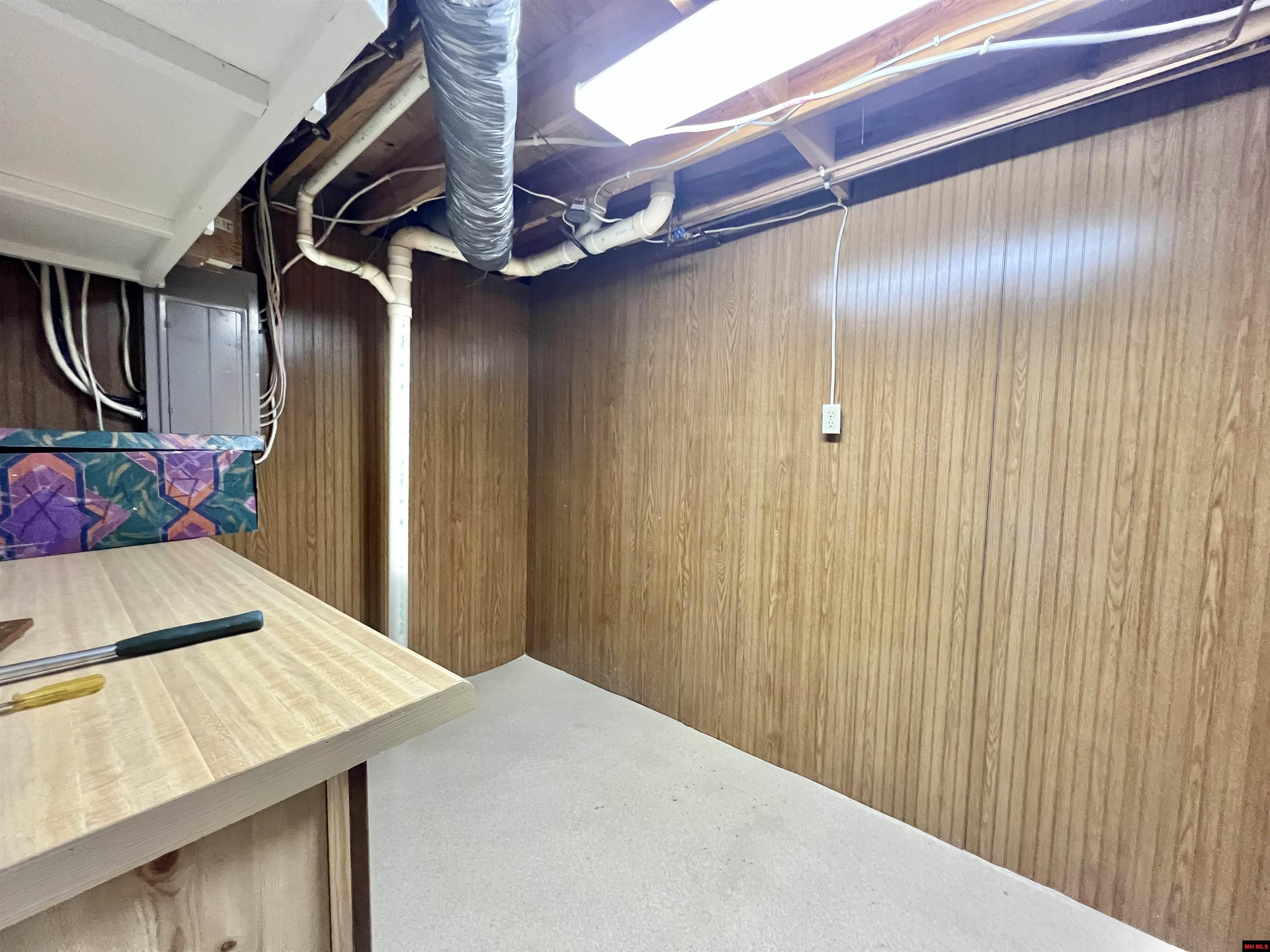 1285 Robinson Point Road