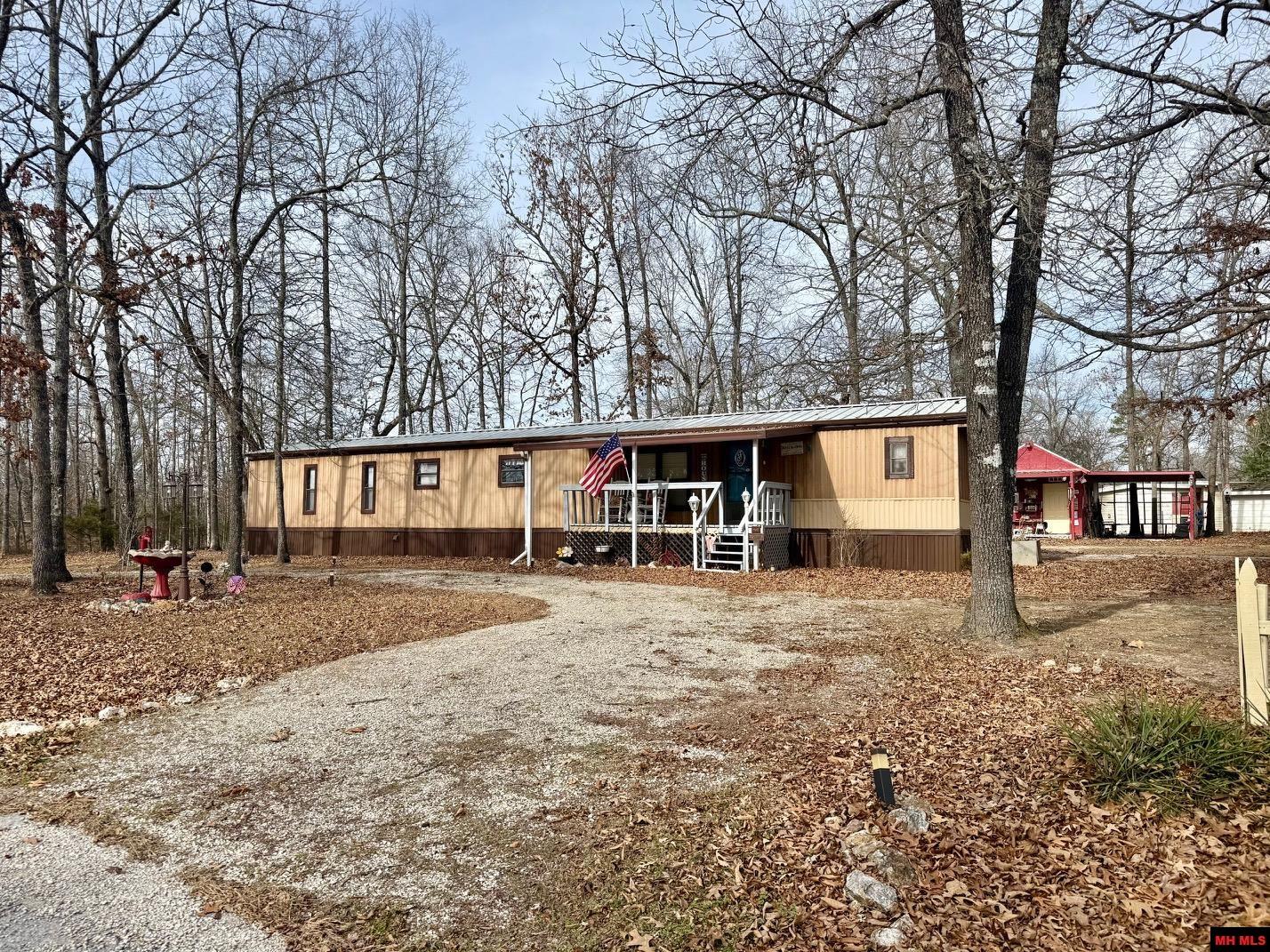 502 WALNUT AVENUE Bull Shoals, AR