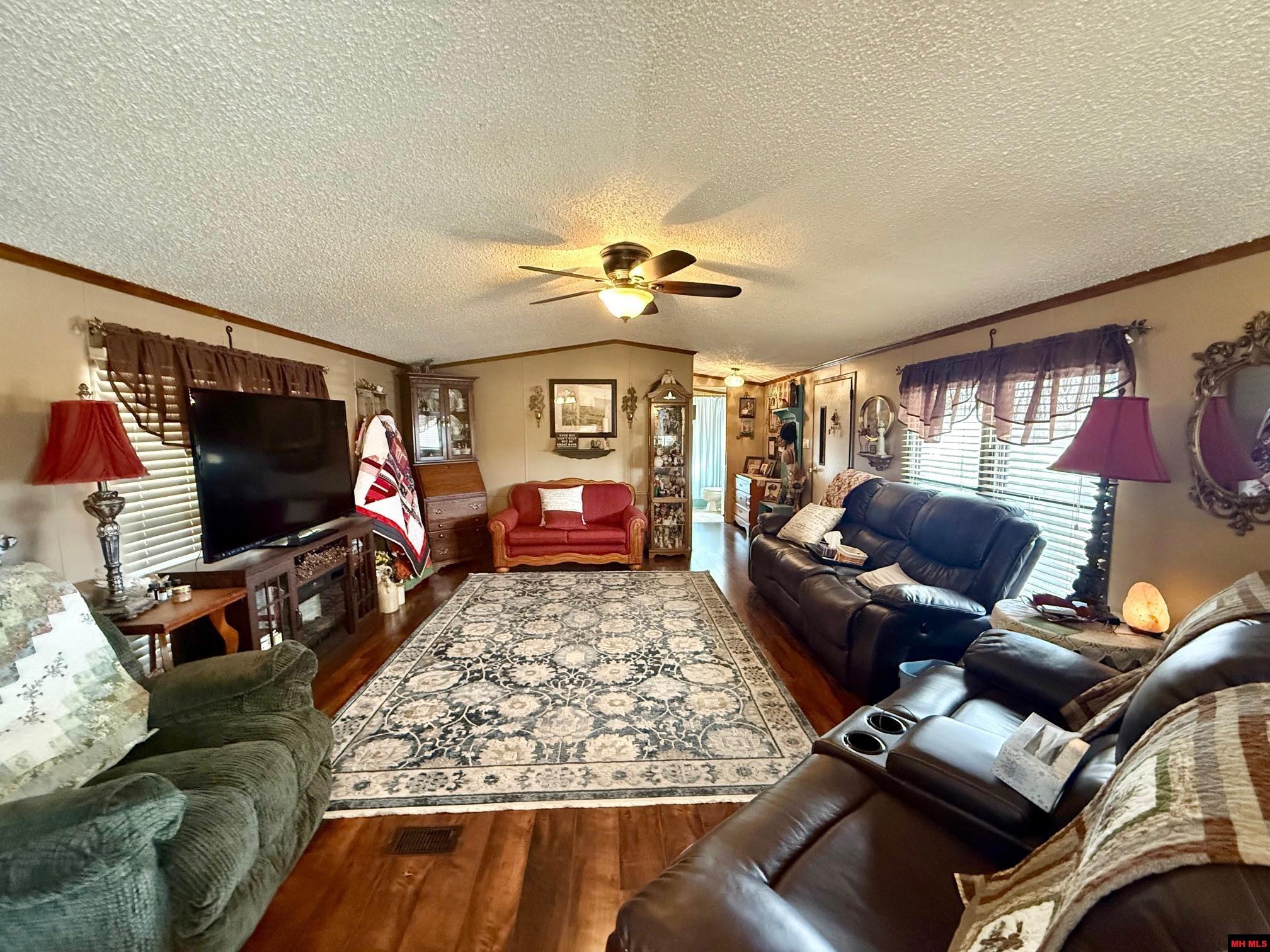 502 WALNUT AVENUE Bull Shoals, AR