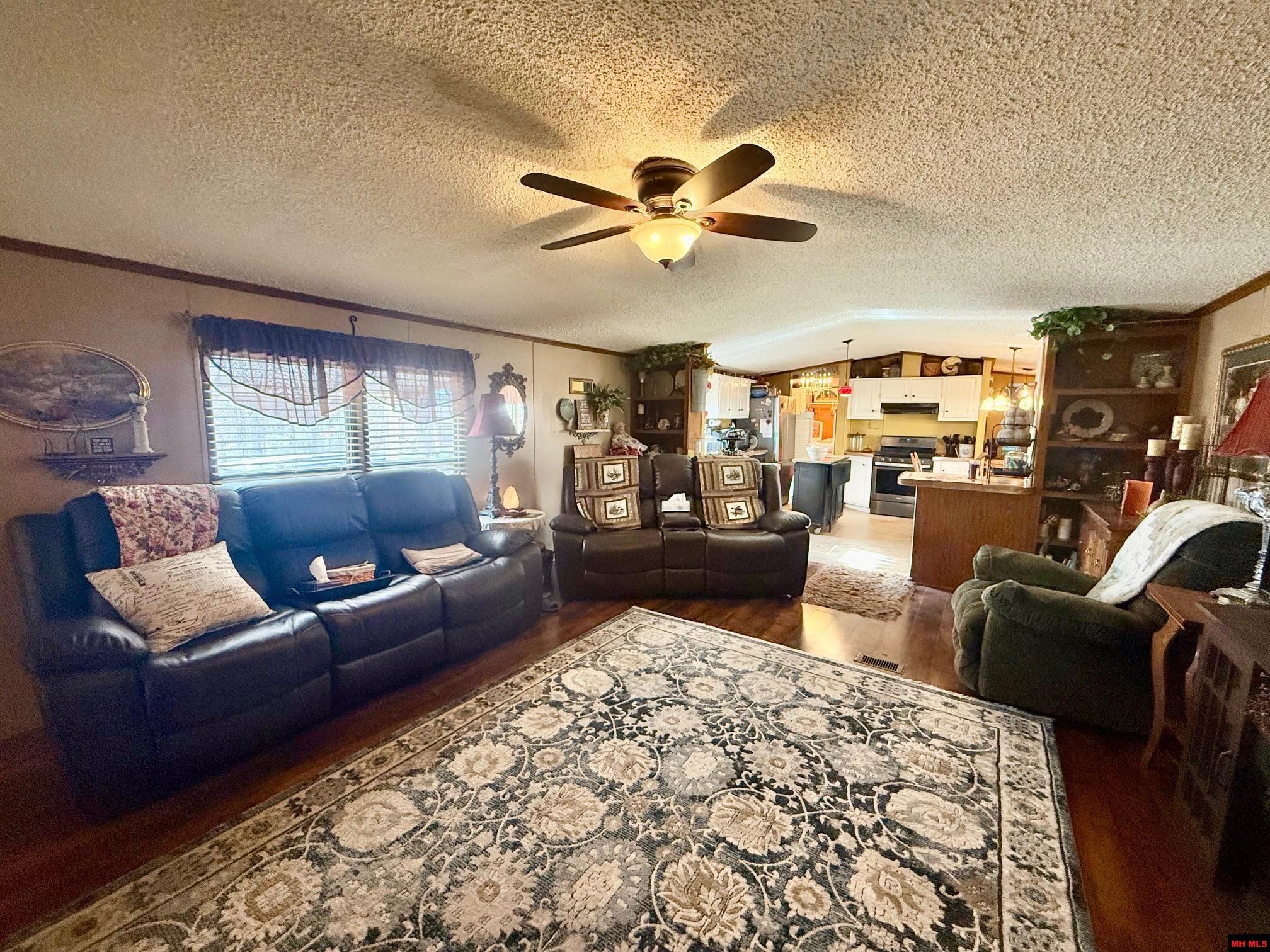 502 WALNUT AVENUE Bull Shoals, AR