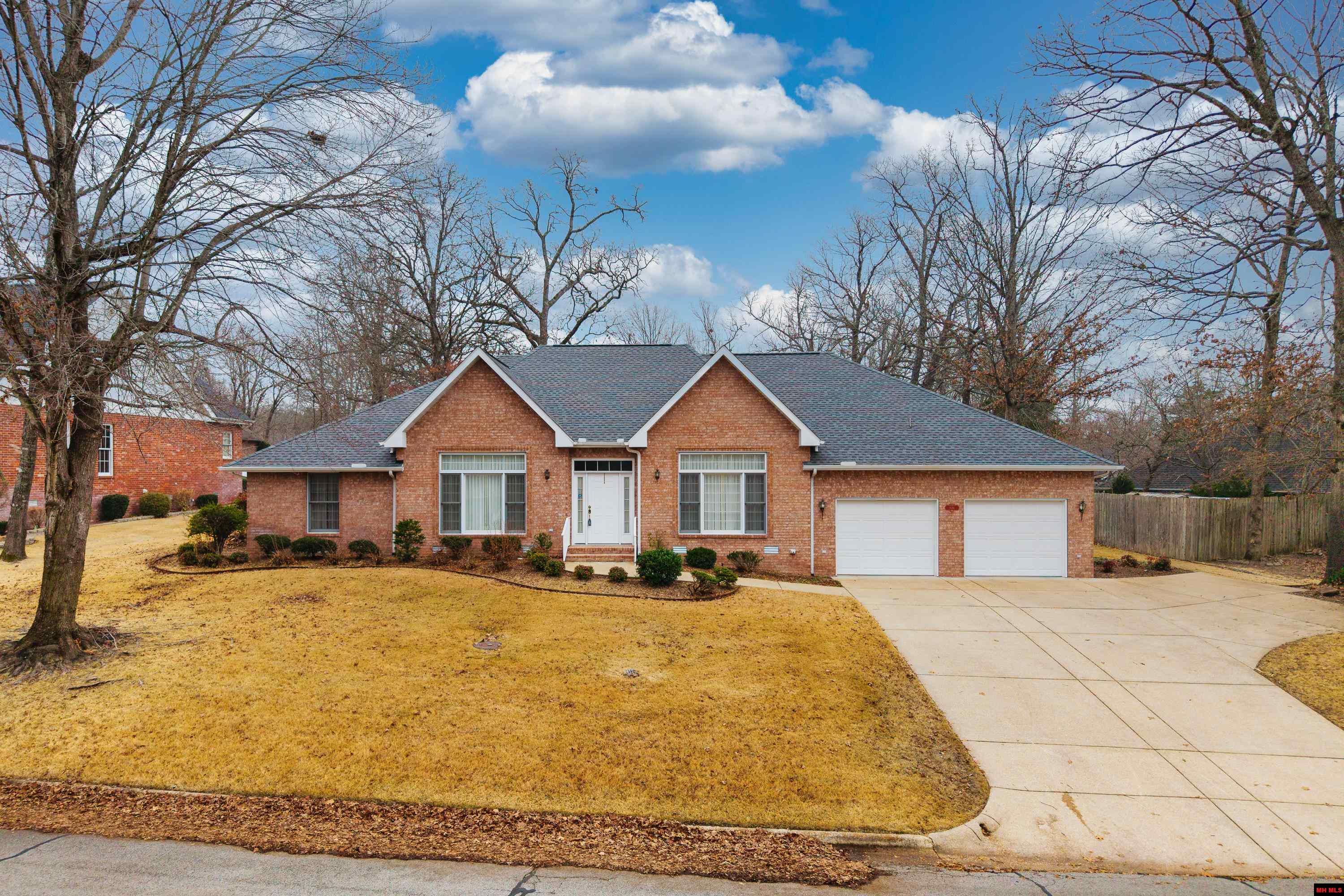 616 LEATHERWOOD DRIVE Mountain Home, AR