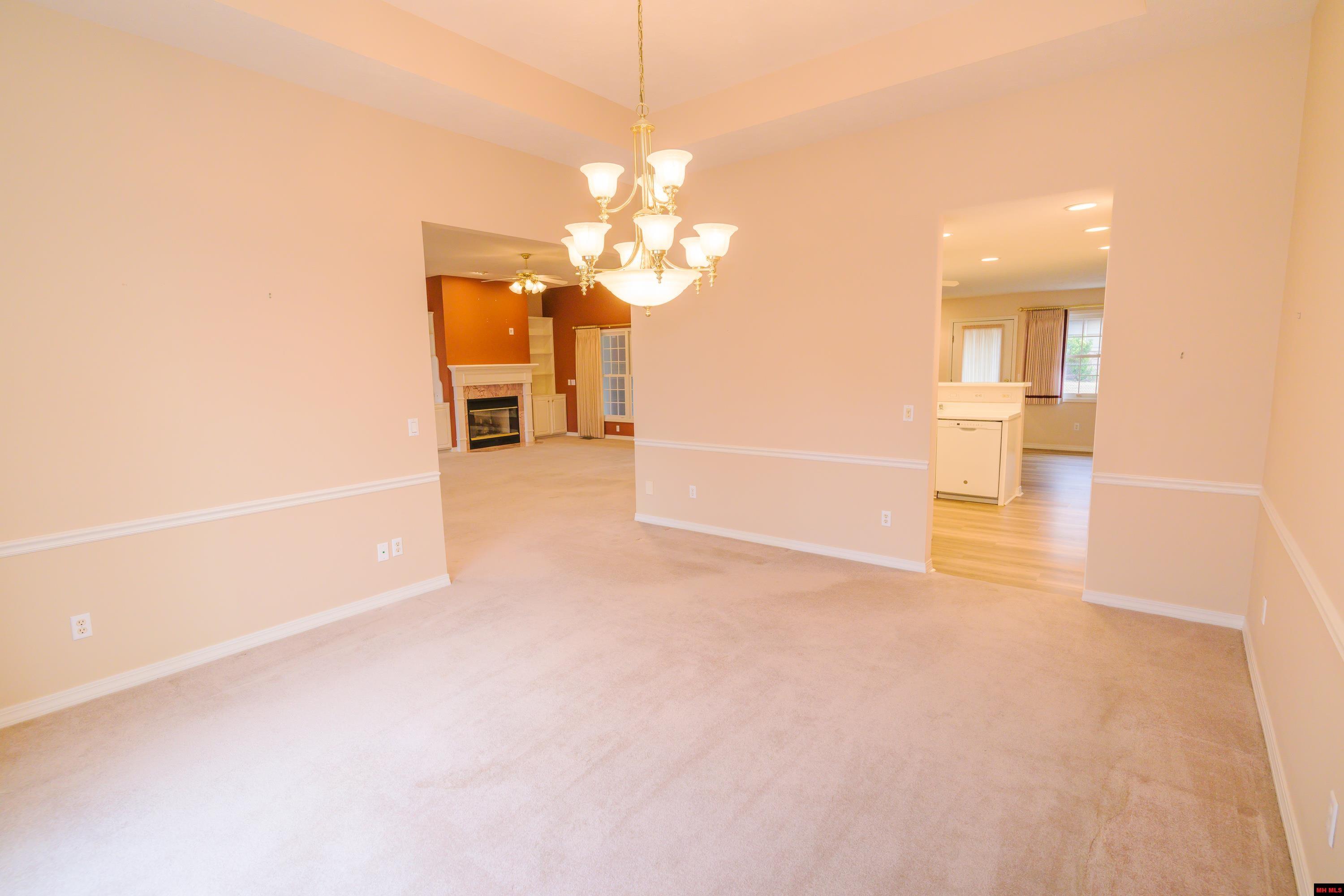 616 LEATHERWOOD DRIVE Mountain Home, AR