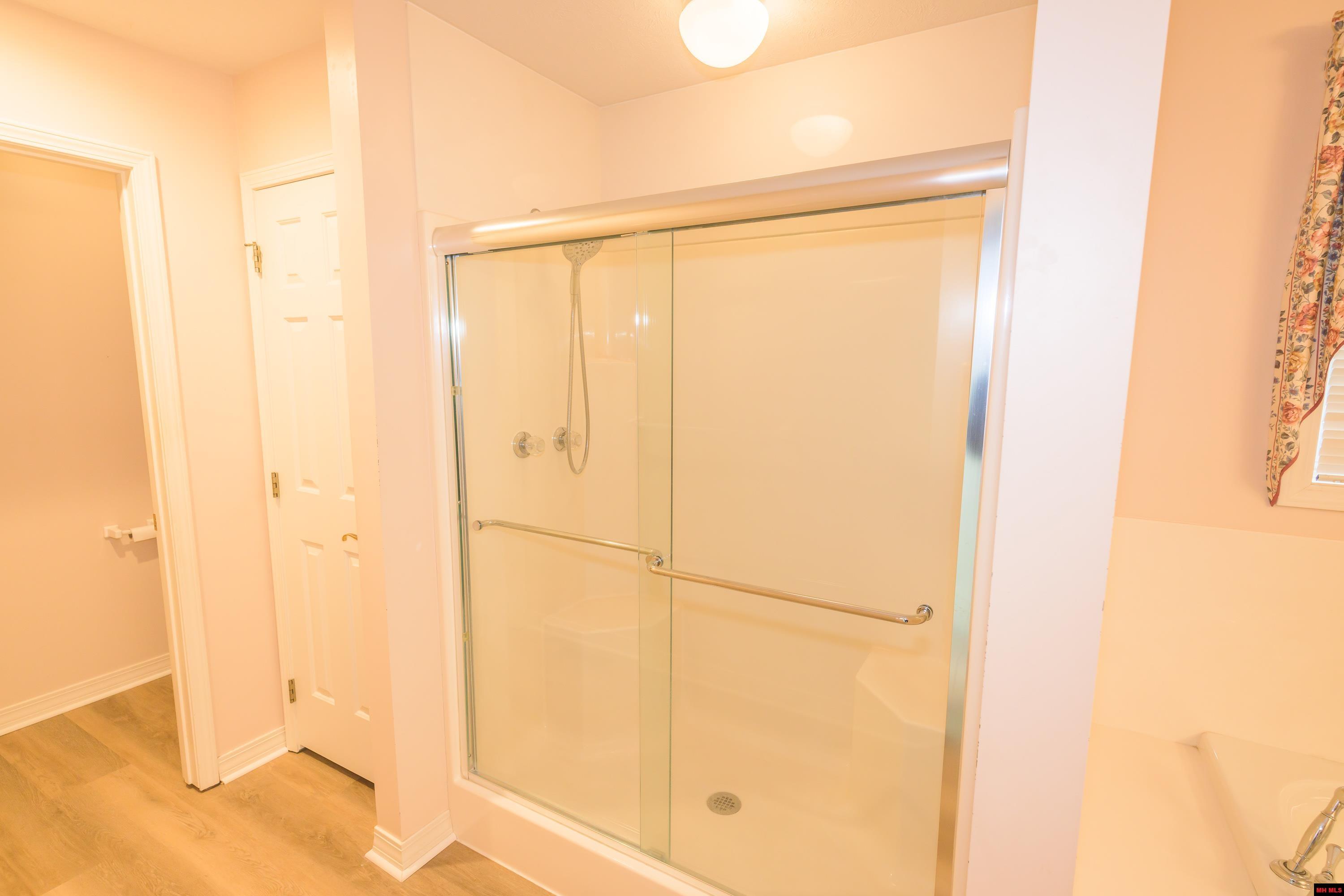 616 LEATHERWOOD DRIVE Mountain Home, AR