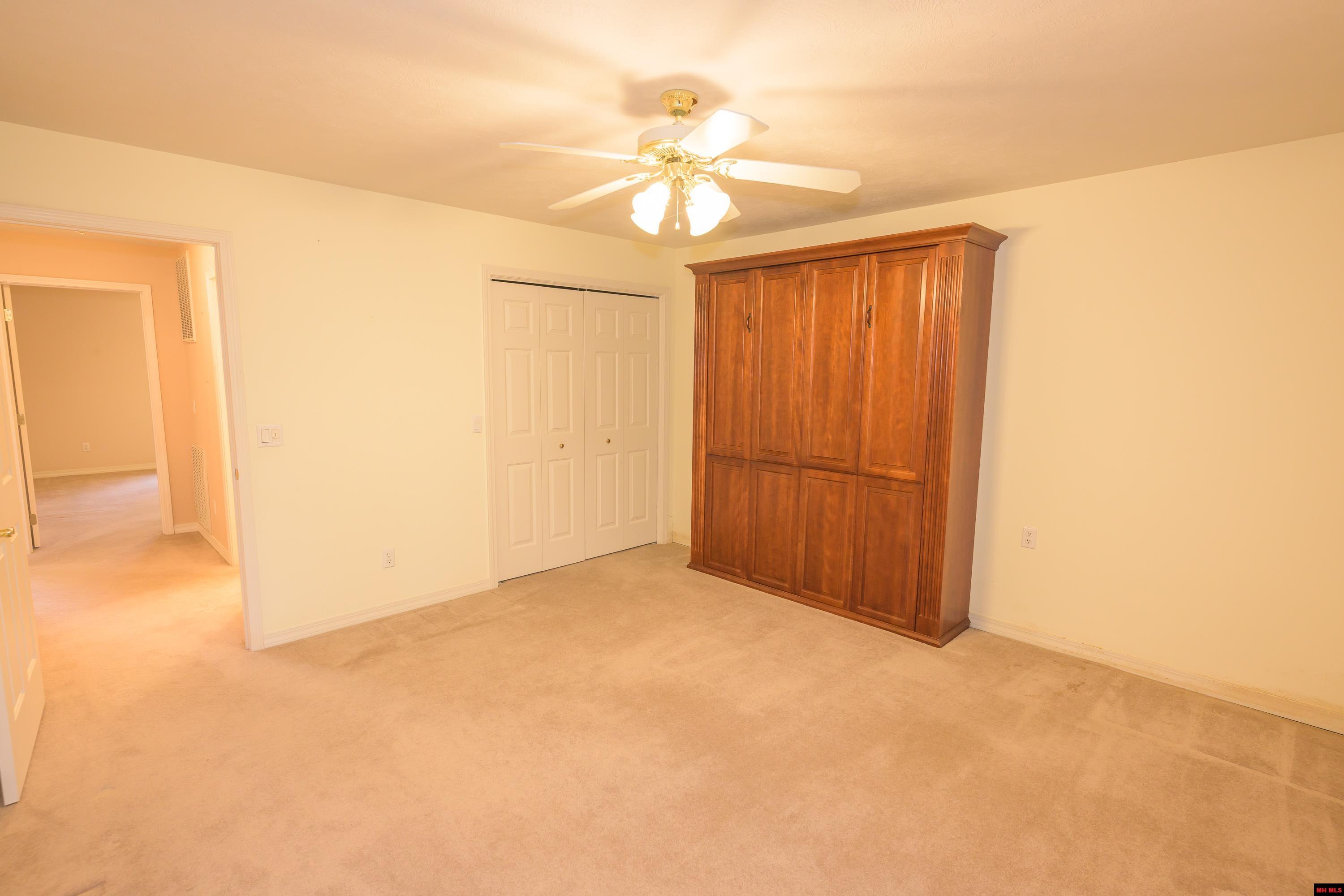 616 LEATHERWOOD DRIVE Mountain Home, AR