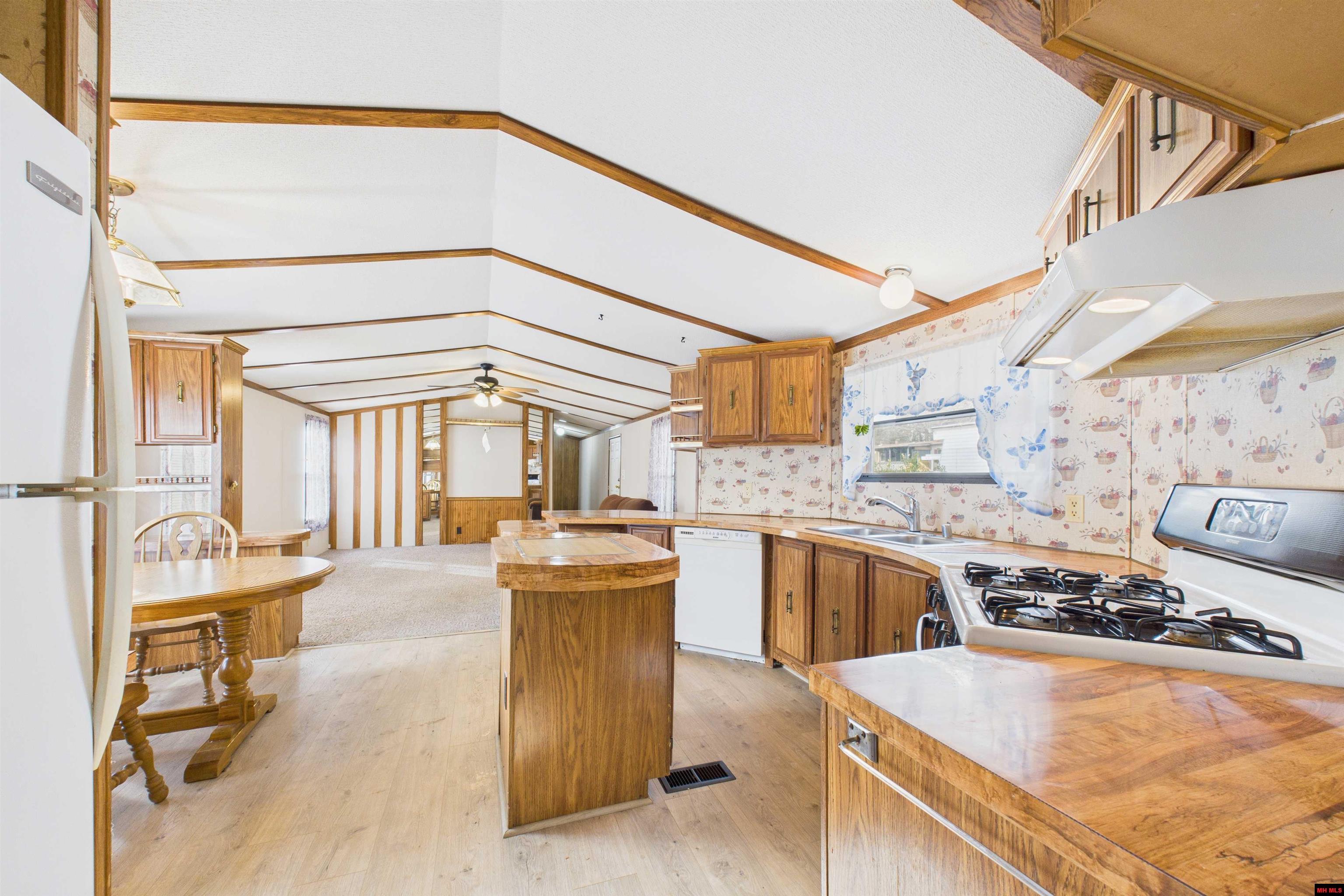 43 NORA COURT Mountain Home, AR