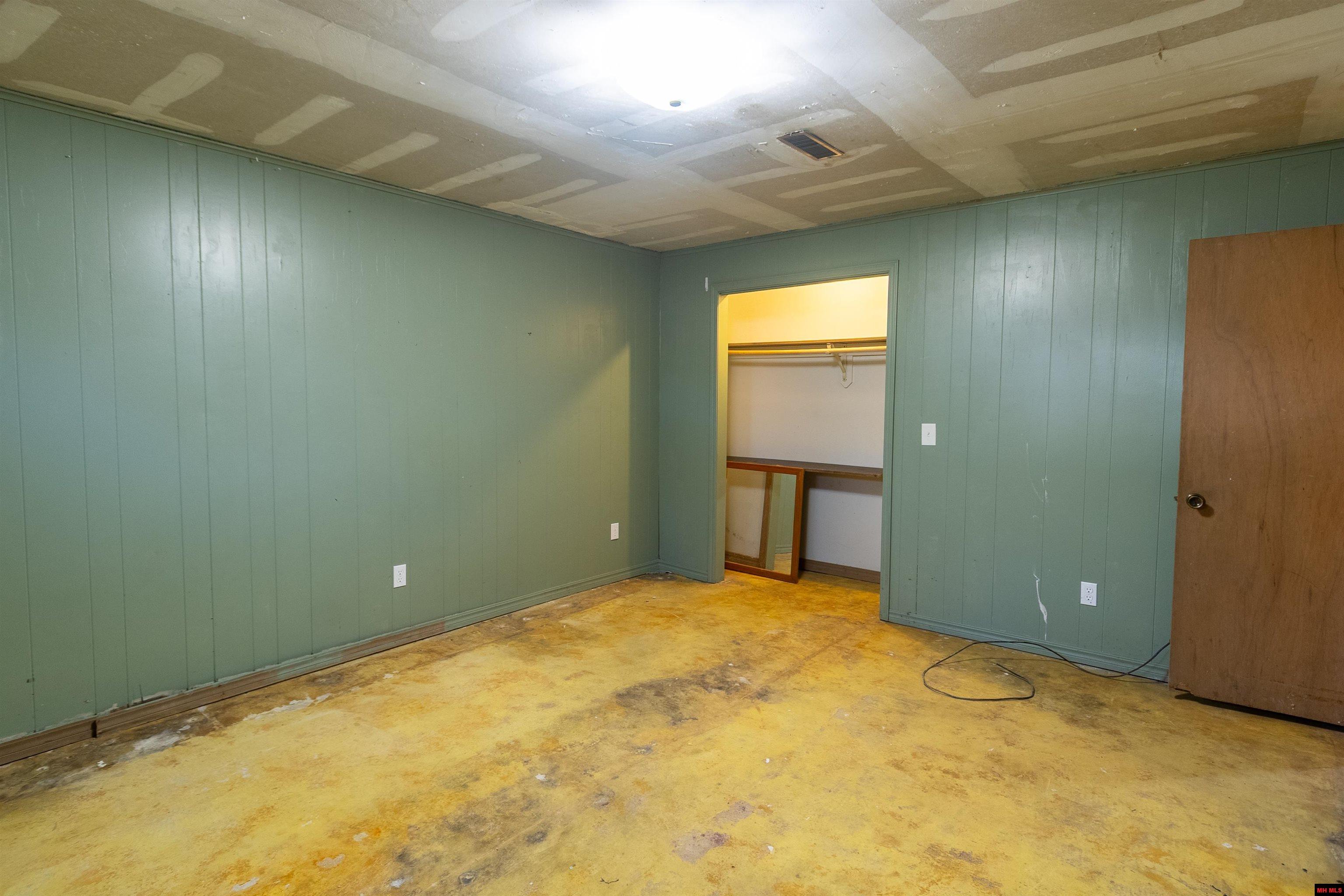 155 WALNUT CIRCLE Yellville, AR